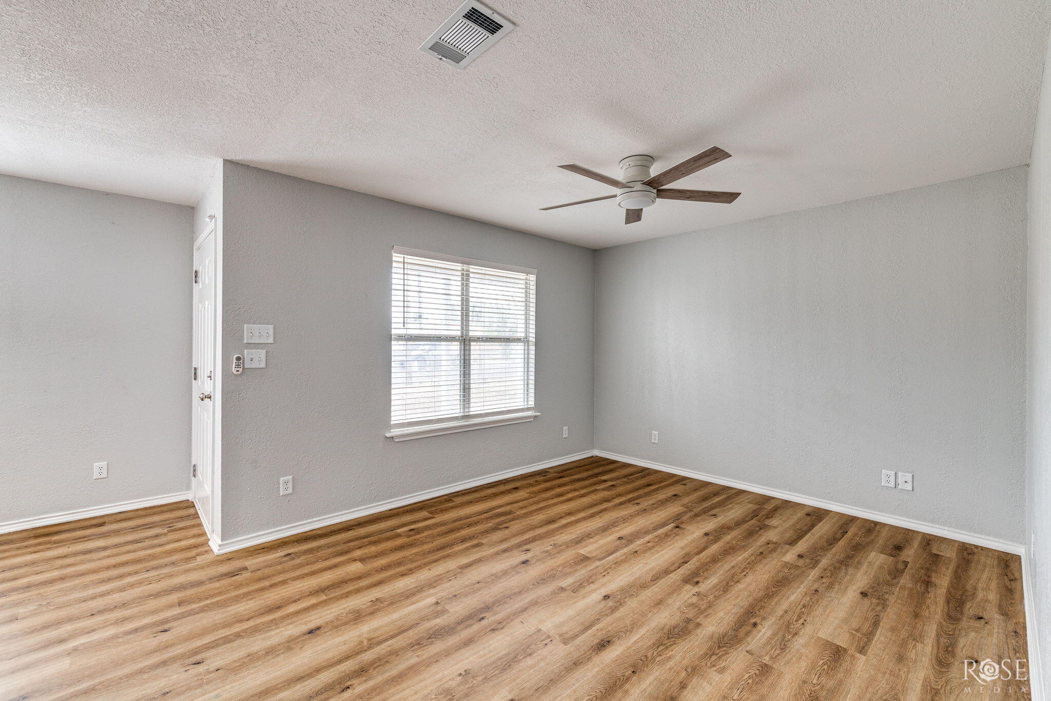810 W 18th Street Property Photo 5