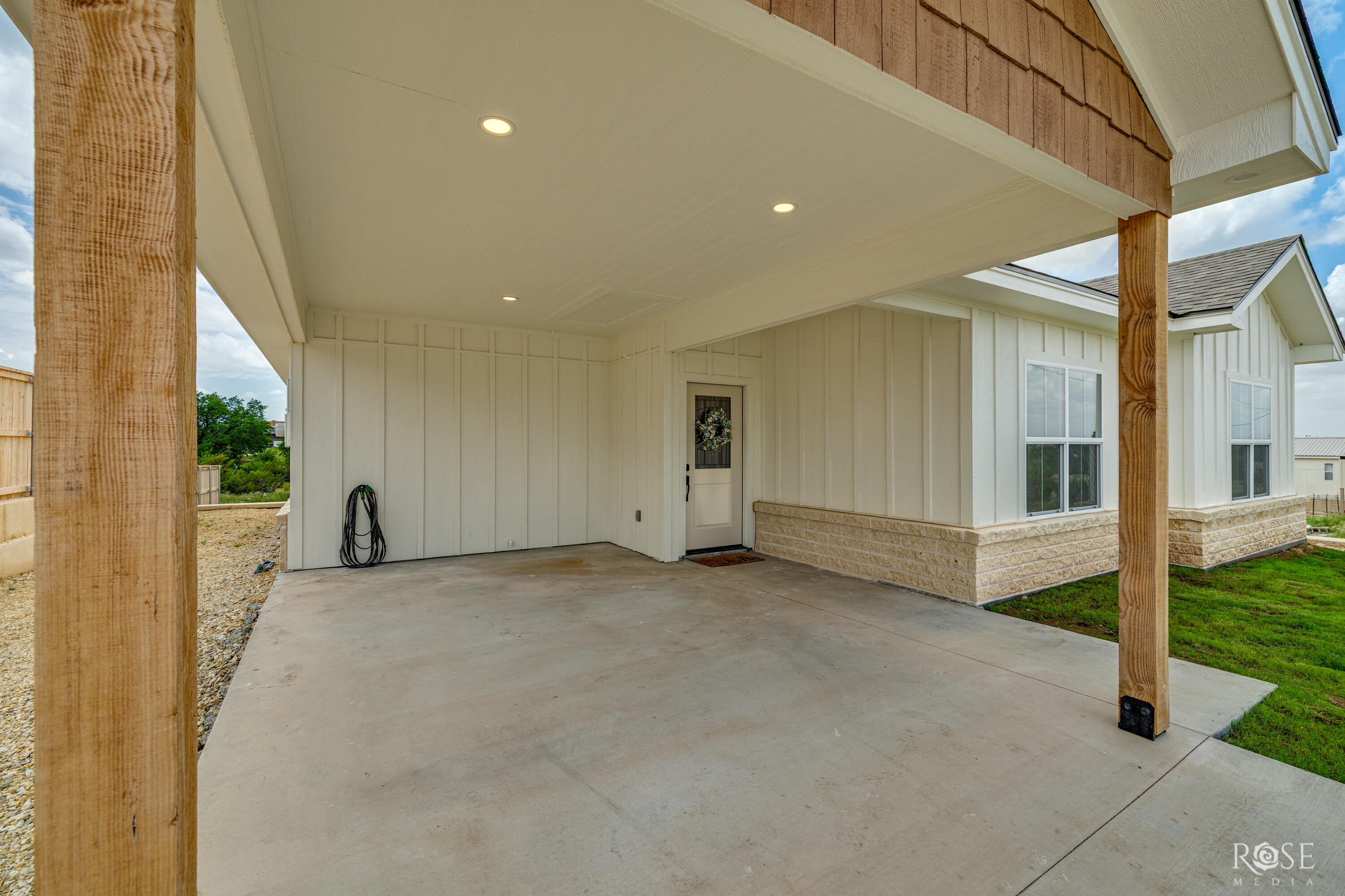 305 N First Street Property Photo 6