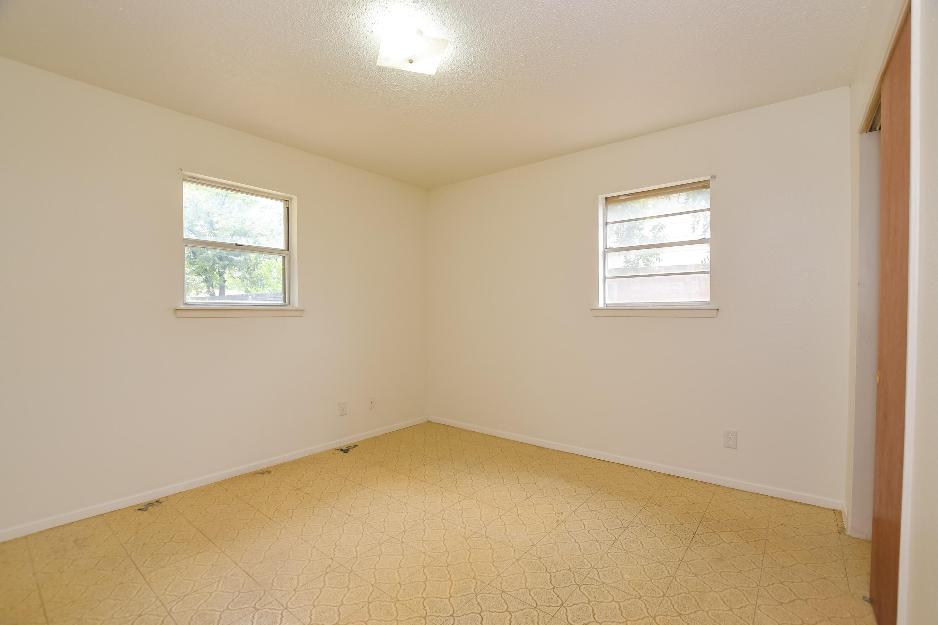 814 Stonewall Drive Property Photo 10
