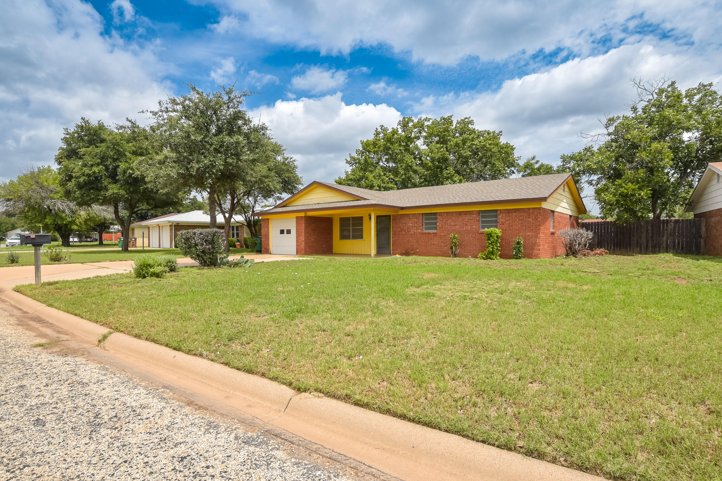 814 Stonewall Drive Property Photo 19