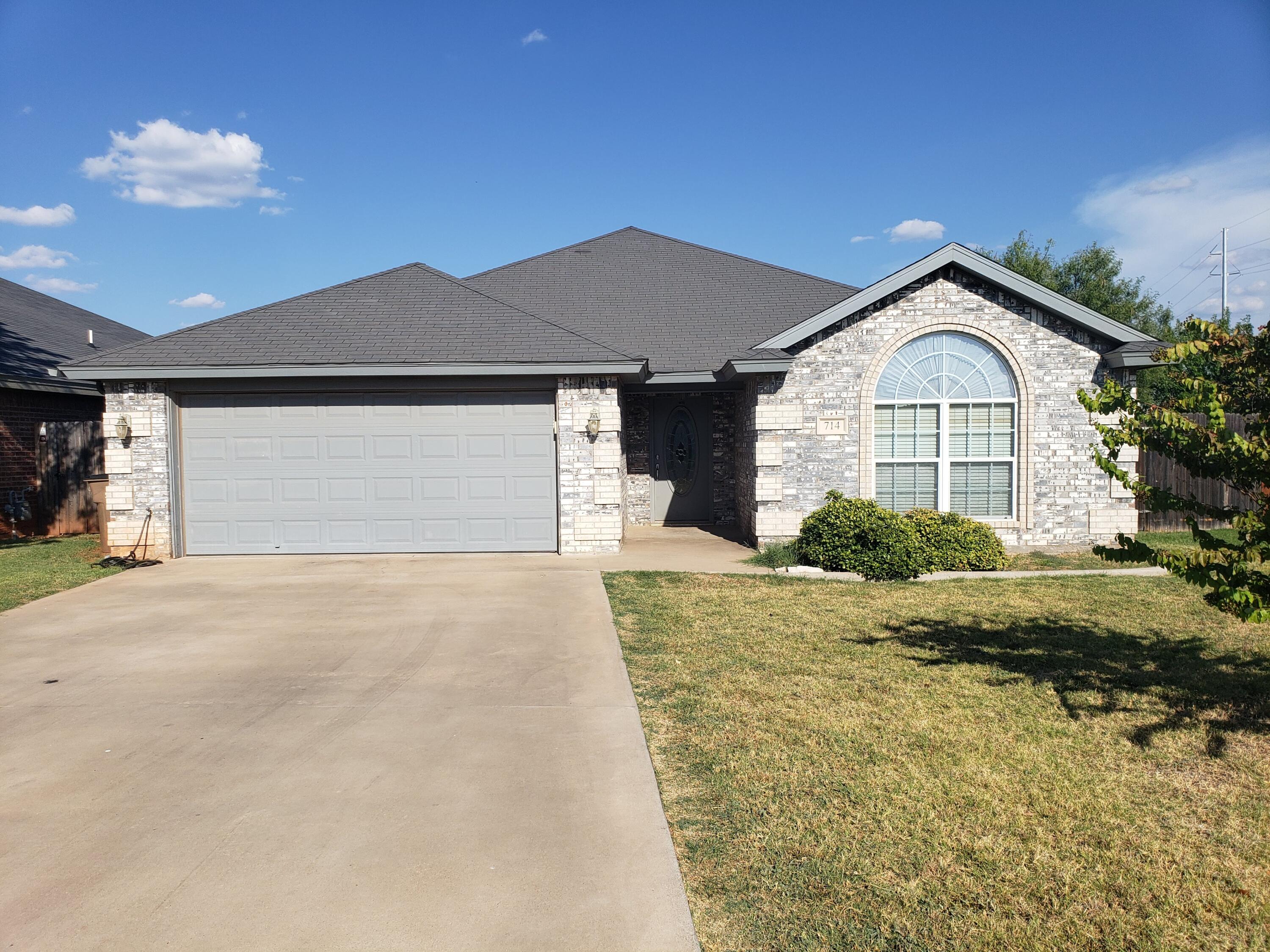 714 Penhurst Court Property Photo 1