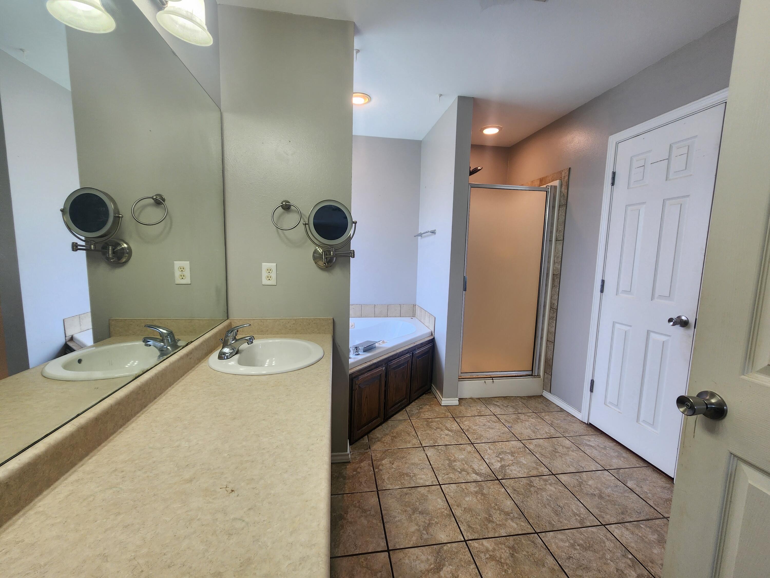 714 Penhurst Court Property Photo 10