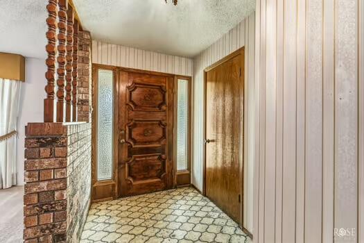 2701 Alta Vista Lane Property Photo 7