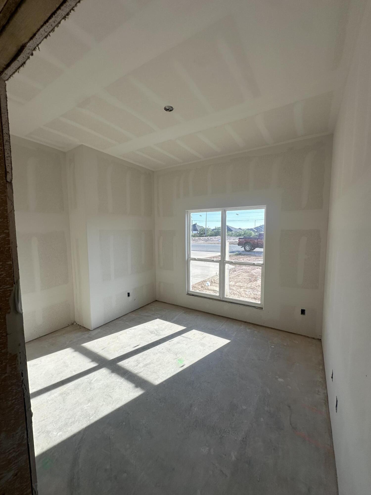 5505 Slayde Street Property Photo 8