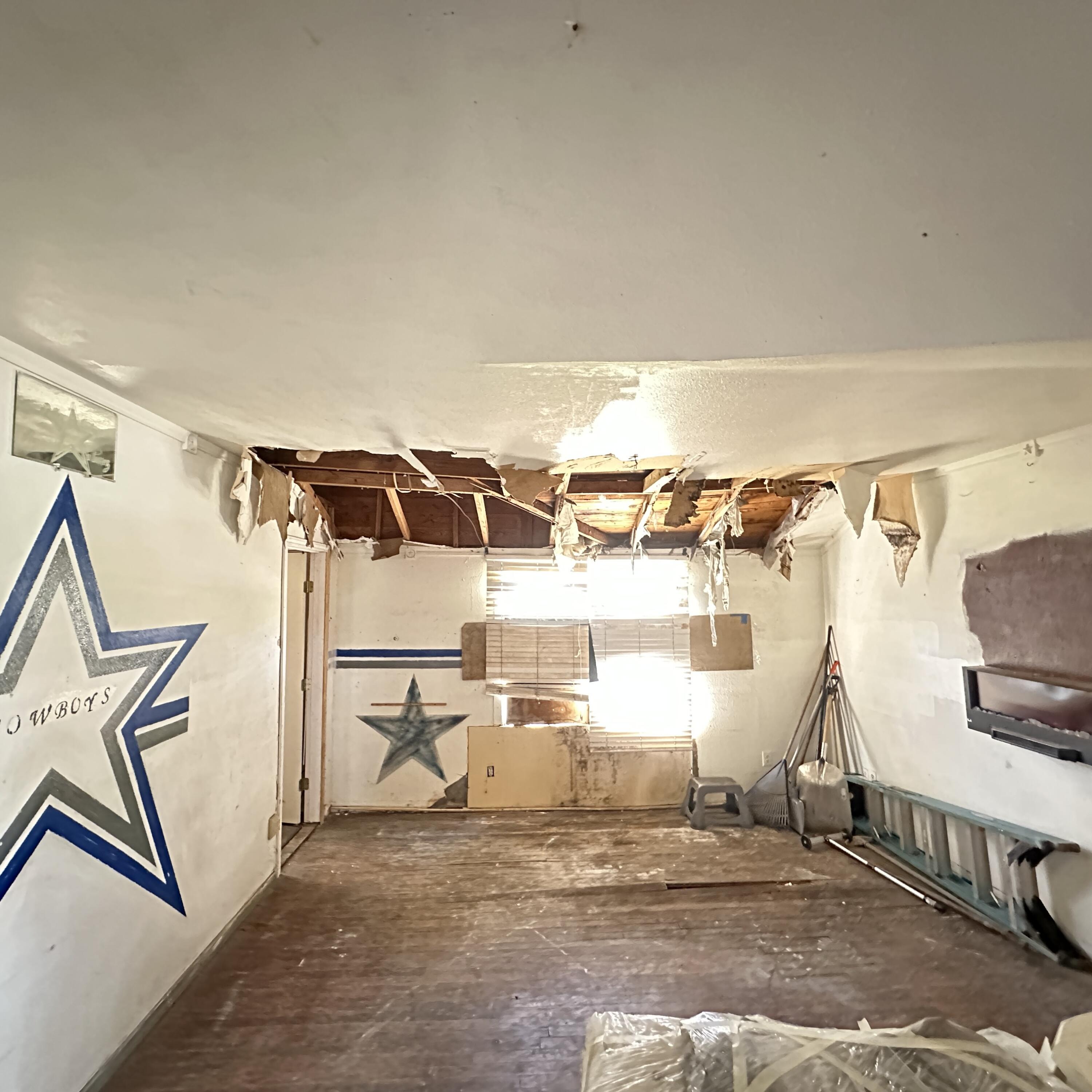 417 E 42nd Street Property Photo 9