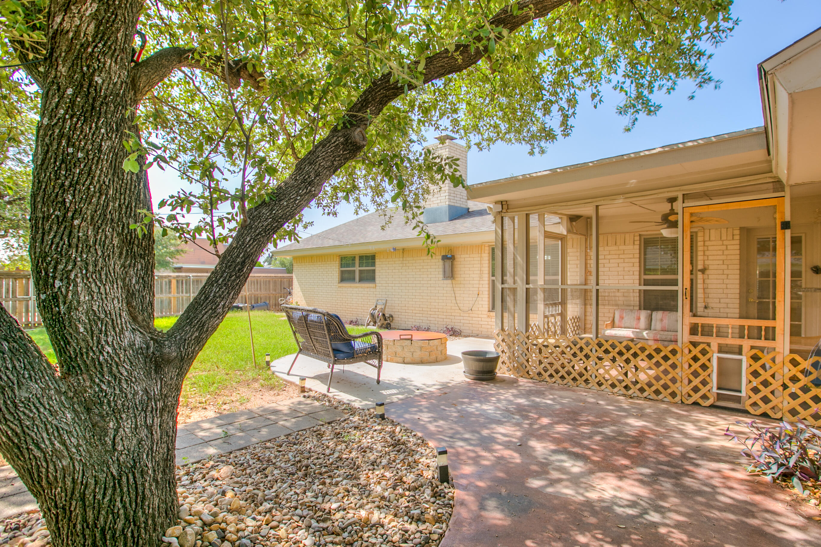 2702 Lindenwood Drive Property Photo 35