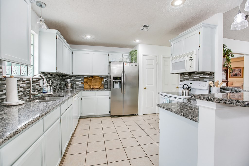 4546 Southern Oak Lane Property Photo 13