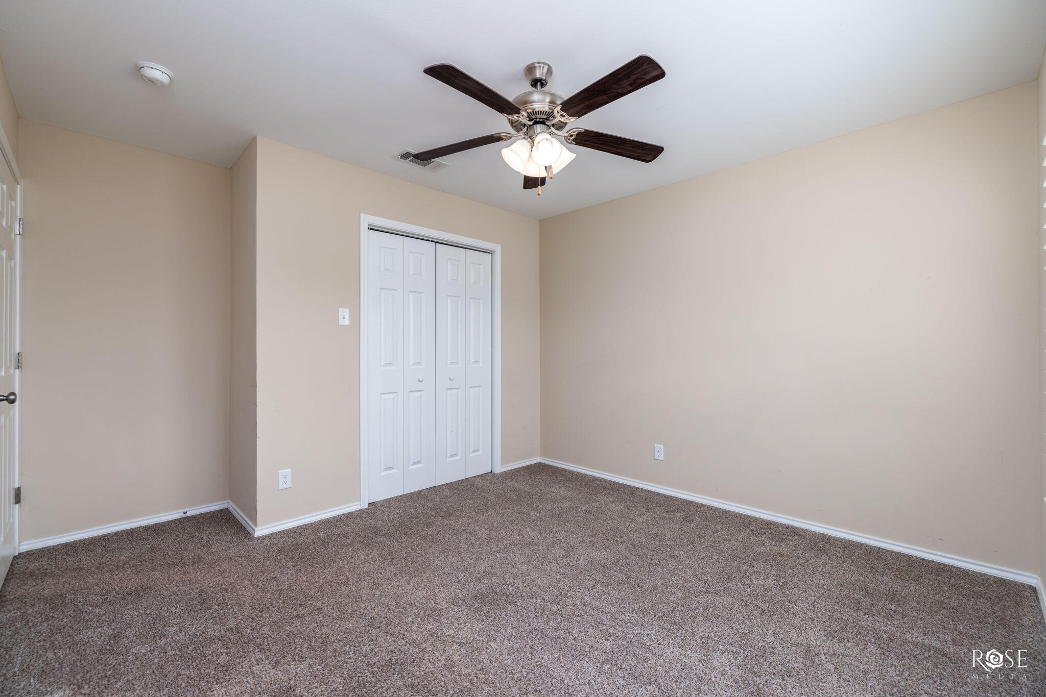 4901 Red Oak Lane Property Photo 23