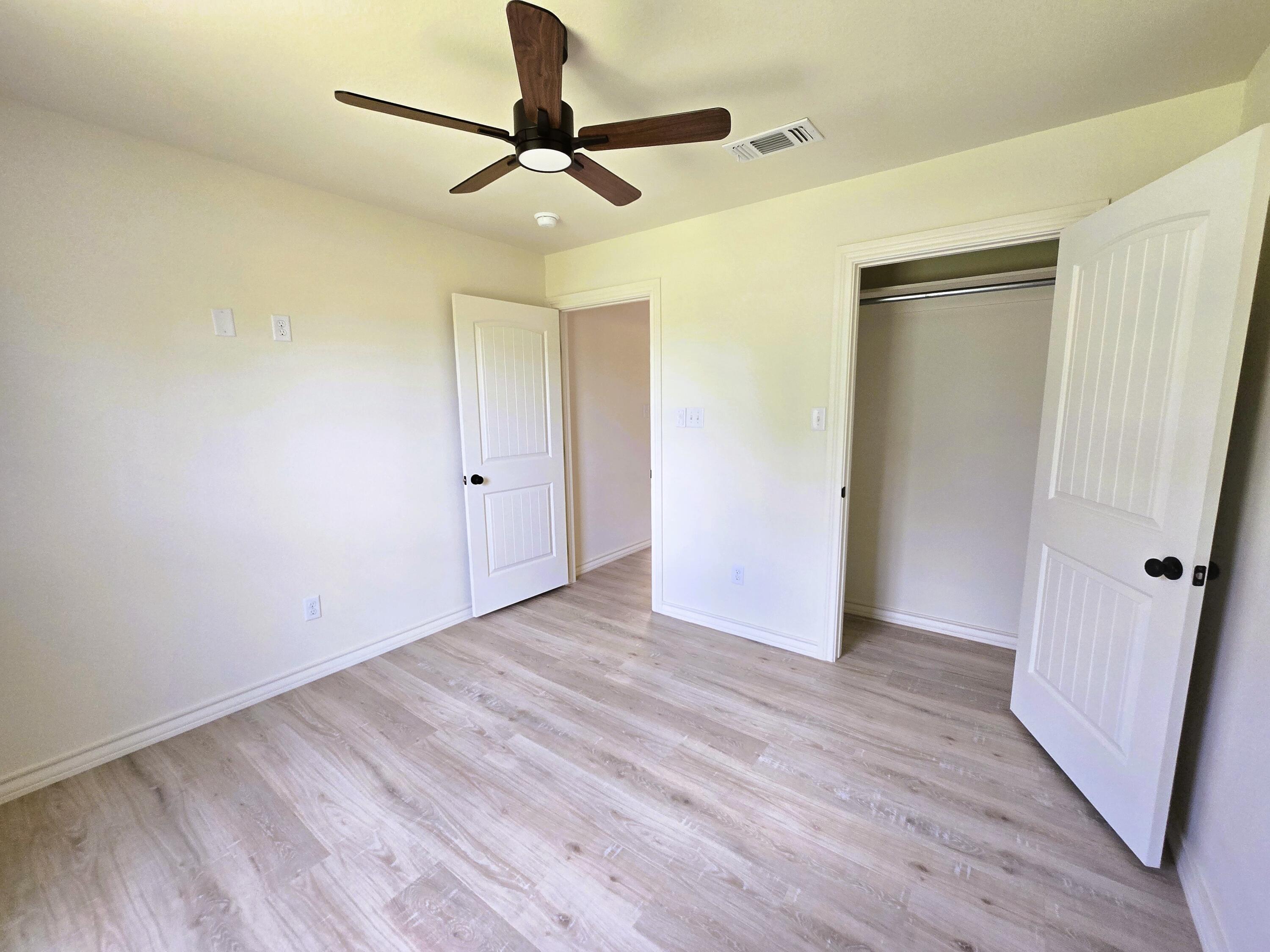 438 E 45th Street Property Photo 13