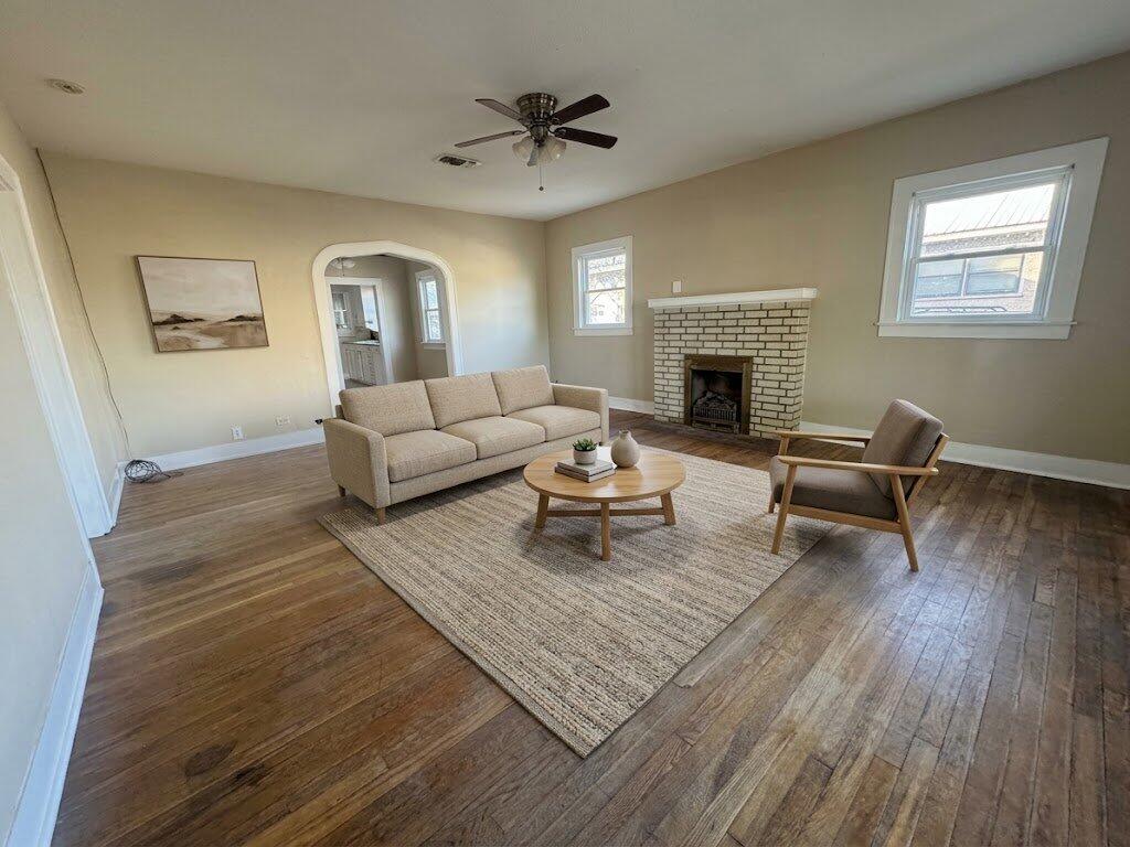 1835 Willow Street Property Photo 10