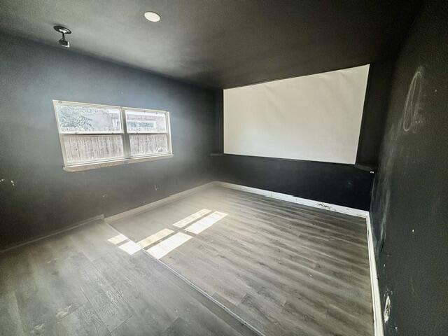 2733 Yale Avenue Property Photo 8