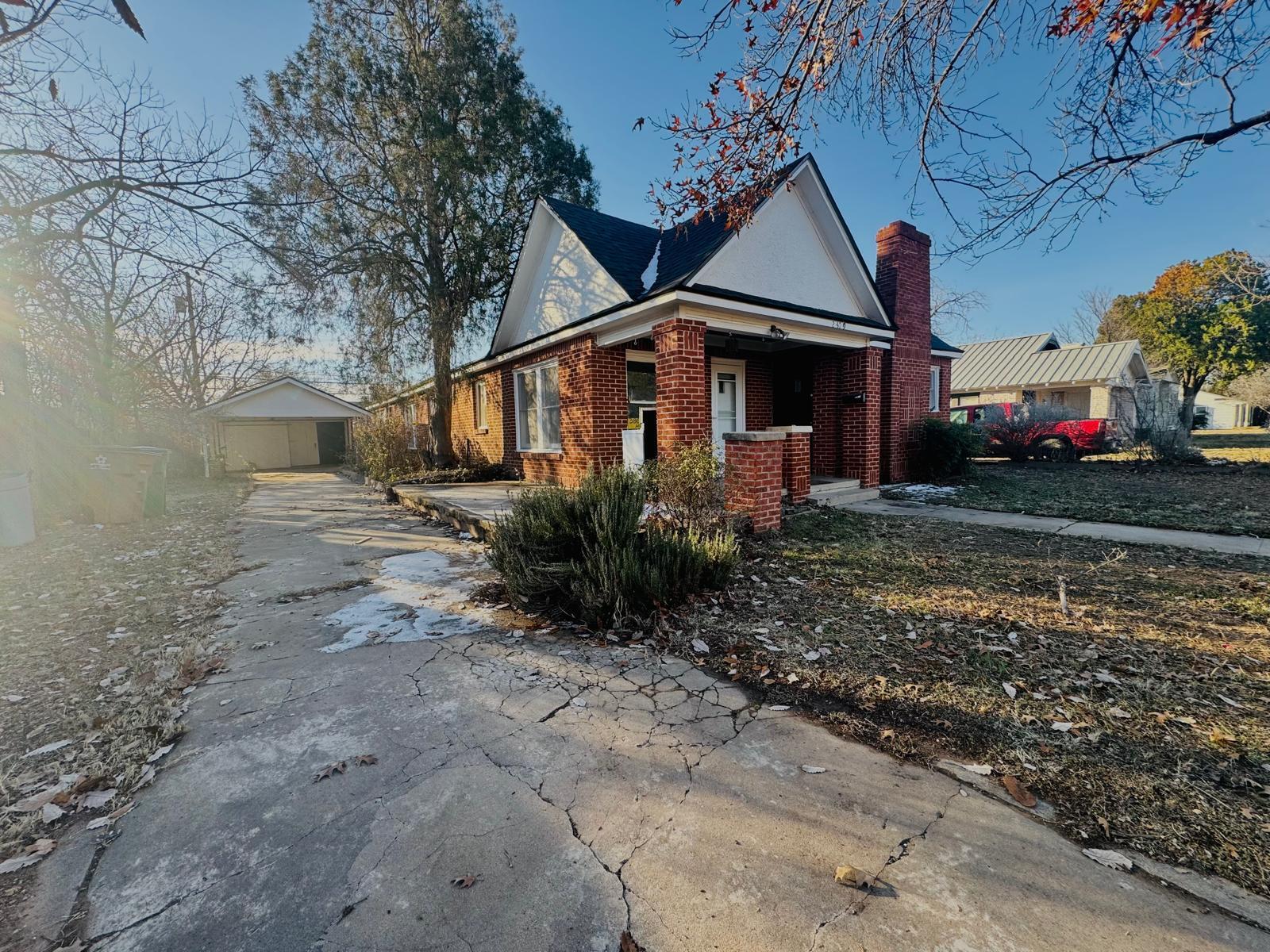 2309 Houston Street Property Photo 2