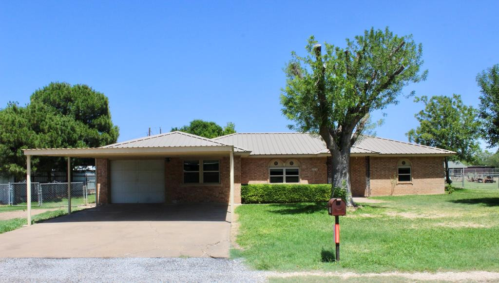 114 Laura Drive Property Photo 1