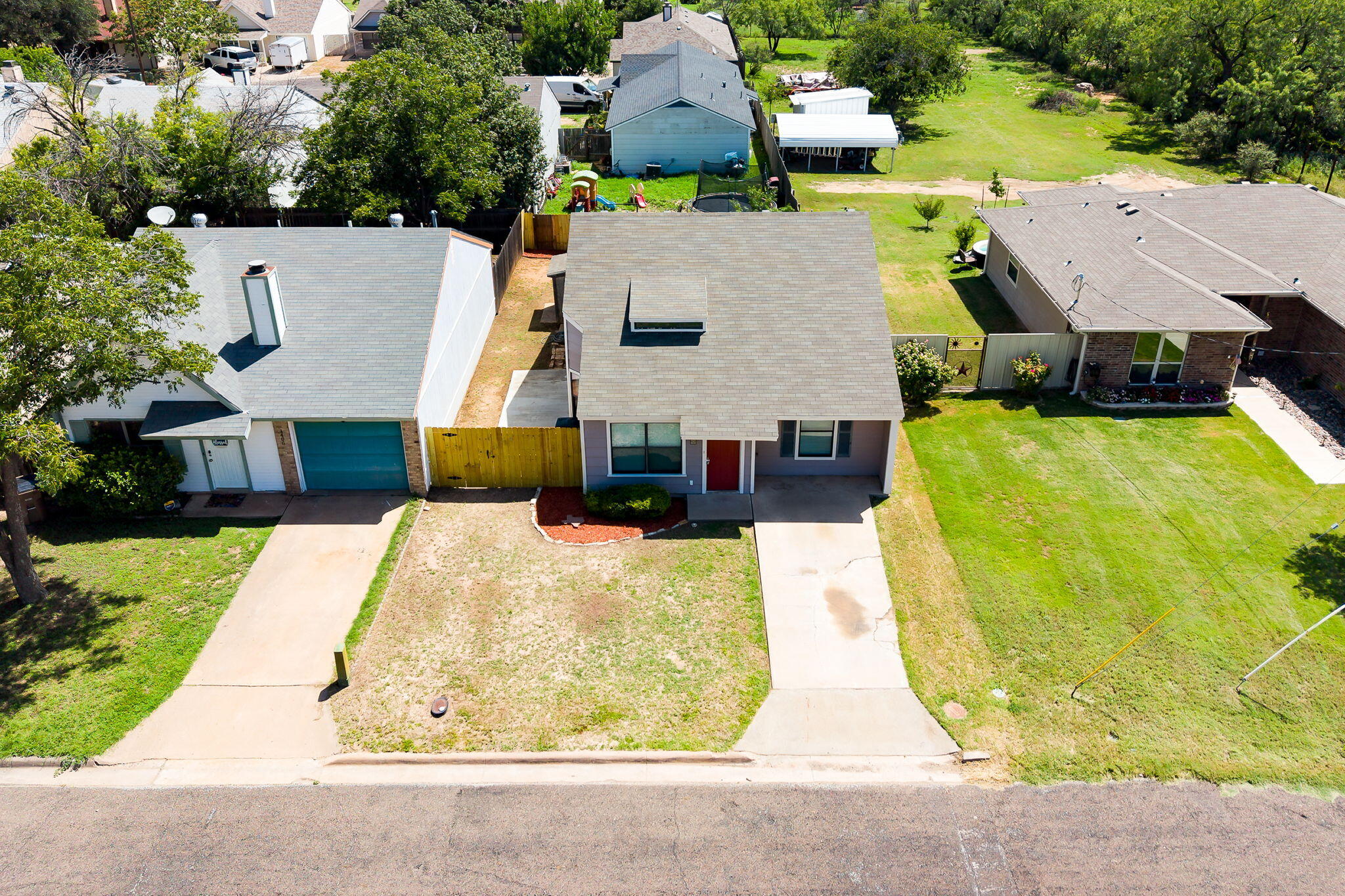 1402 Hatcher Street Property Photo 2