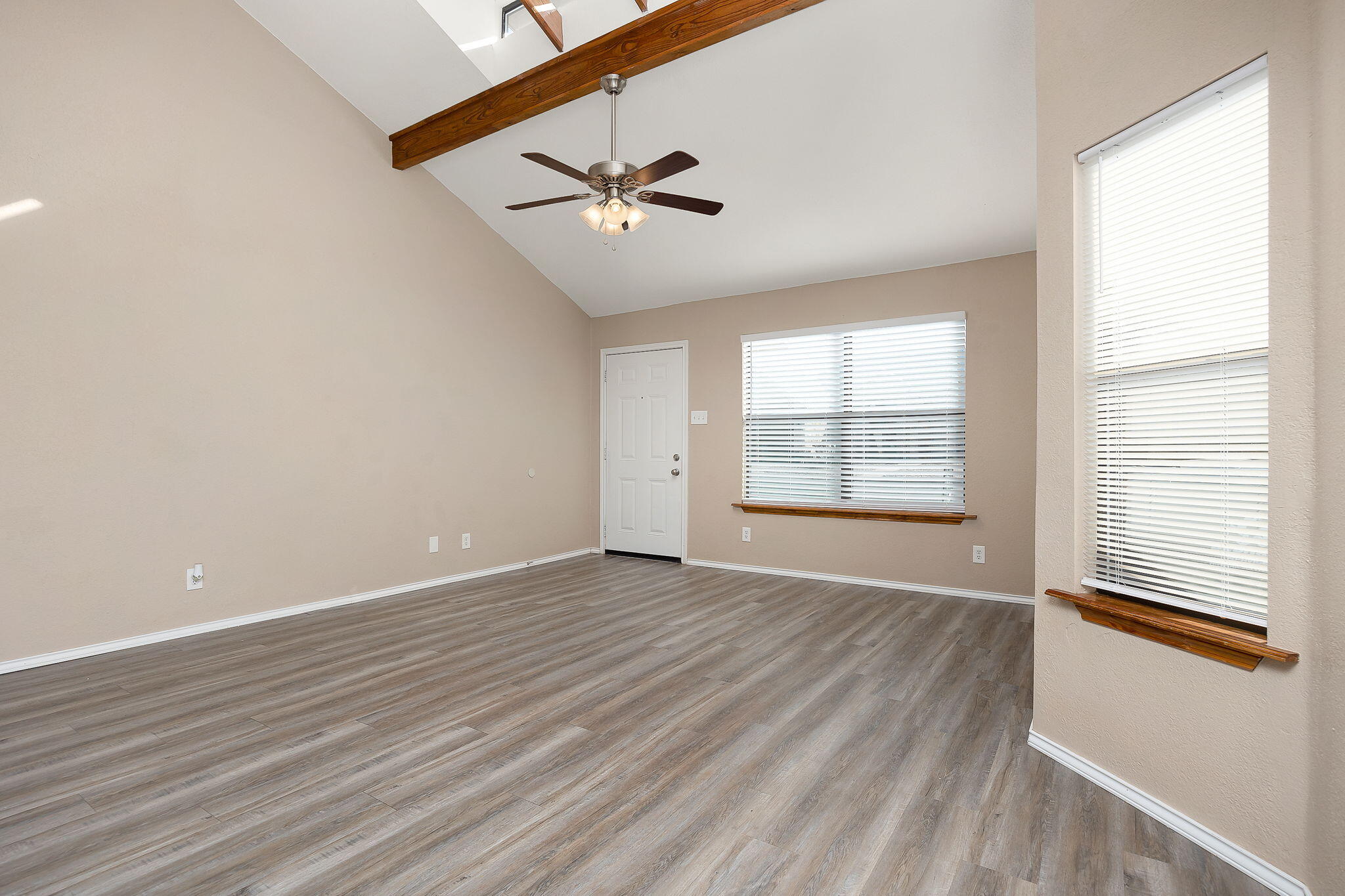 1402 Hatcher Street Property Photo 7