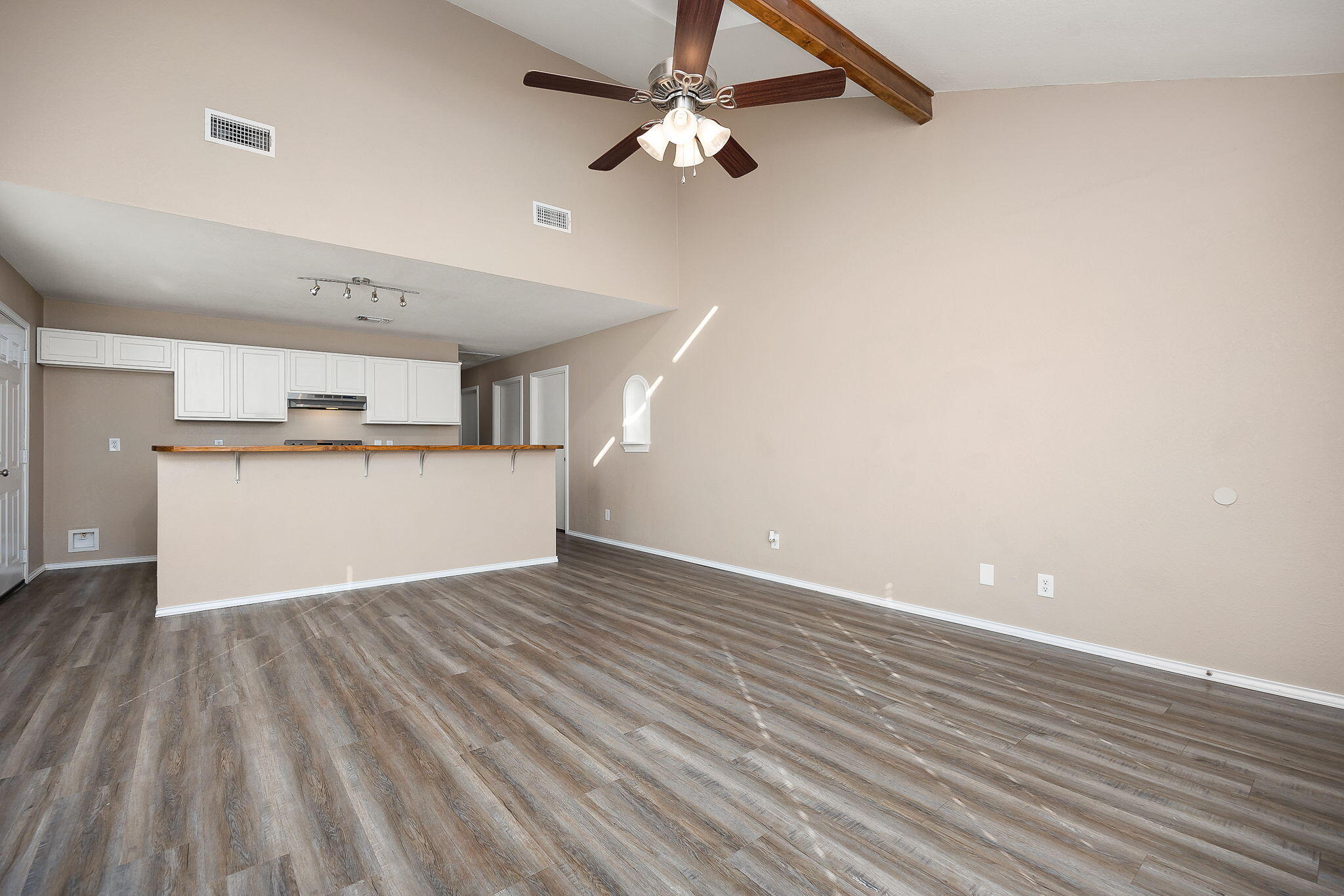 1402 Hatcher Street Property Photo 8