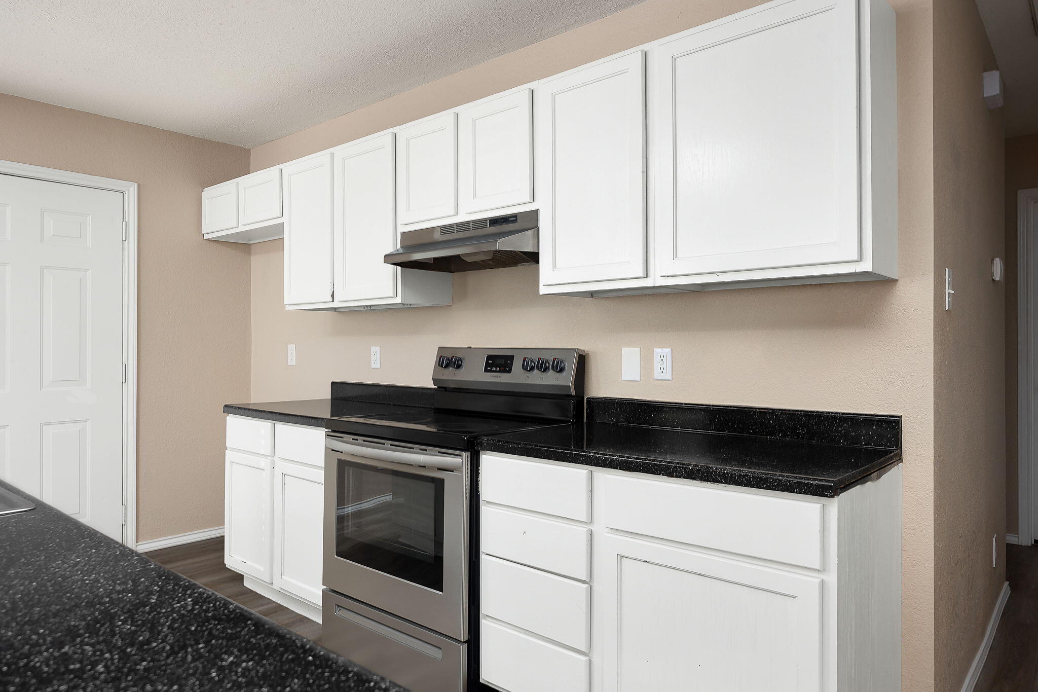1402 Hatcher Street Property Photo 11