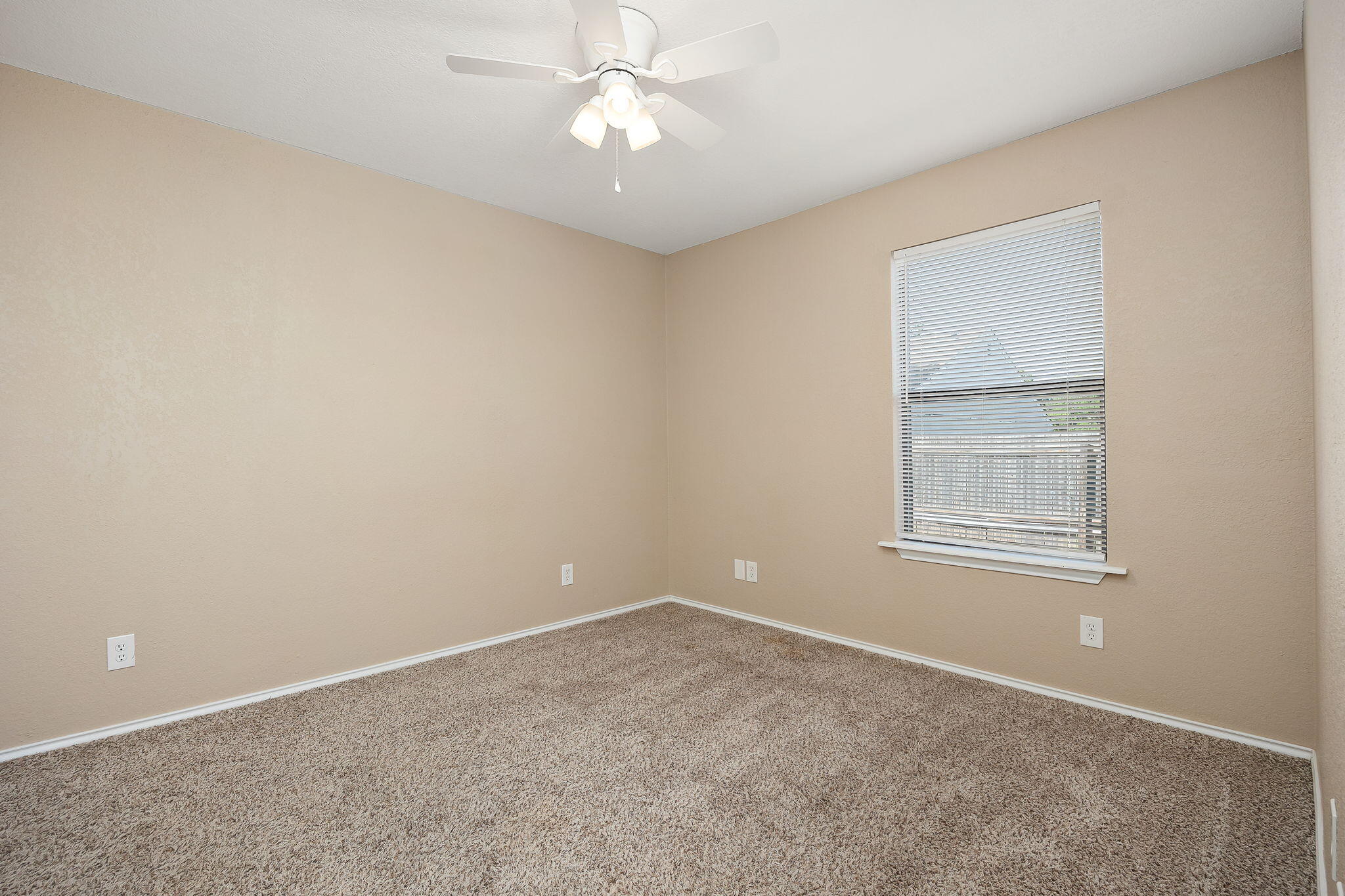 1402 Hatcher Street Property Photo 14