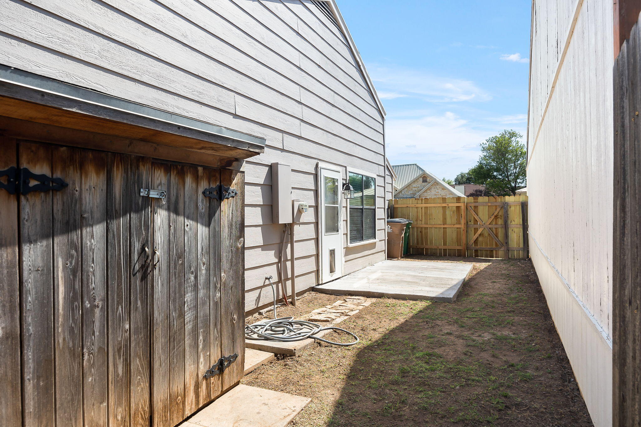 1402 Hatcher Street Property Photo 24