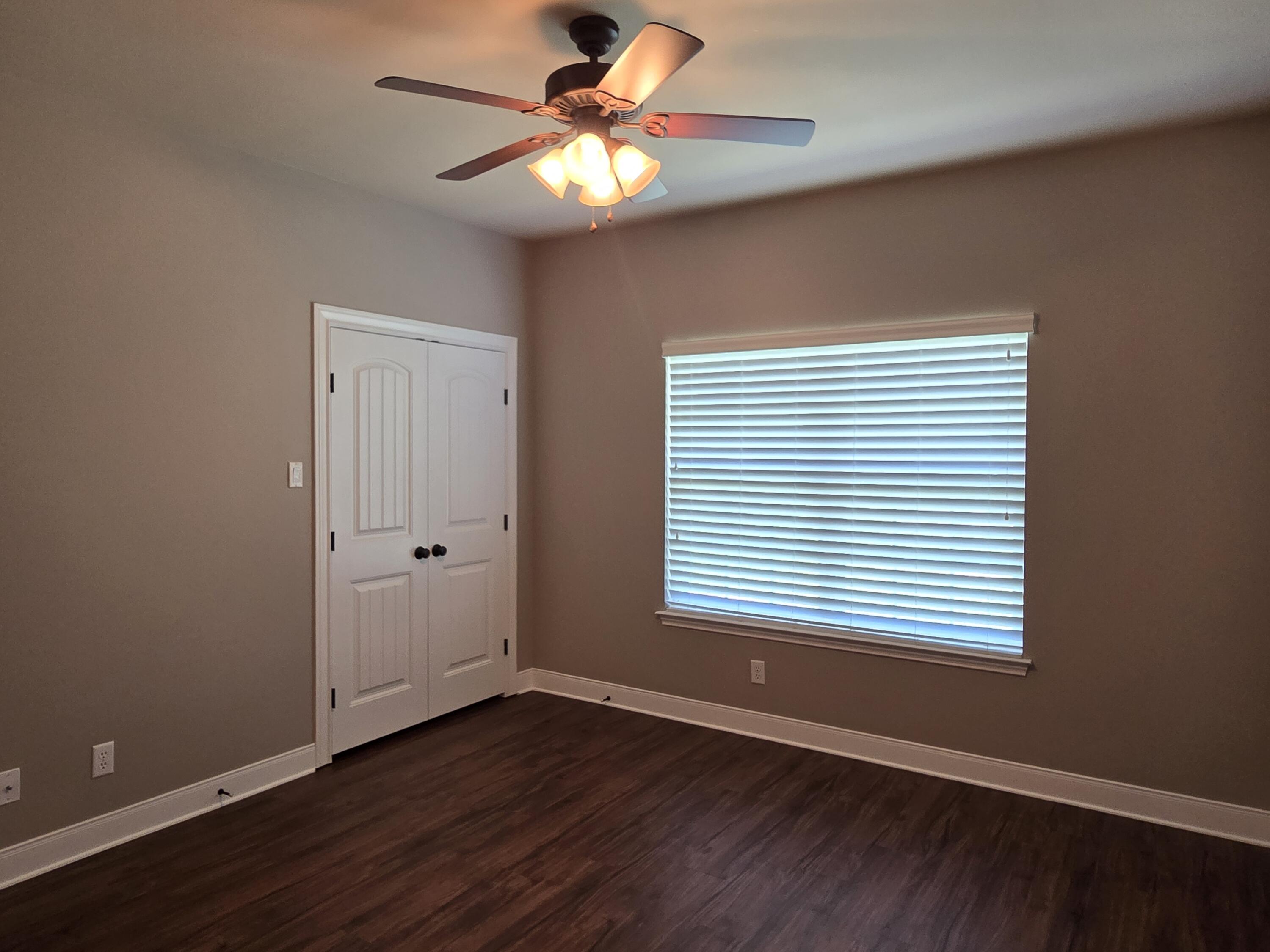 1528 Whitney Street Property Photo 15