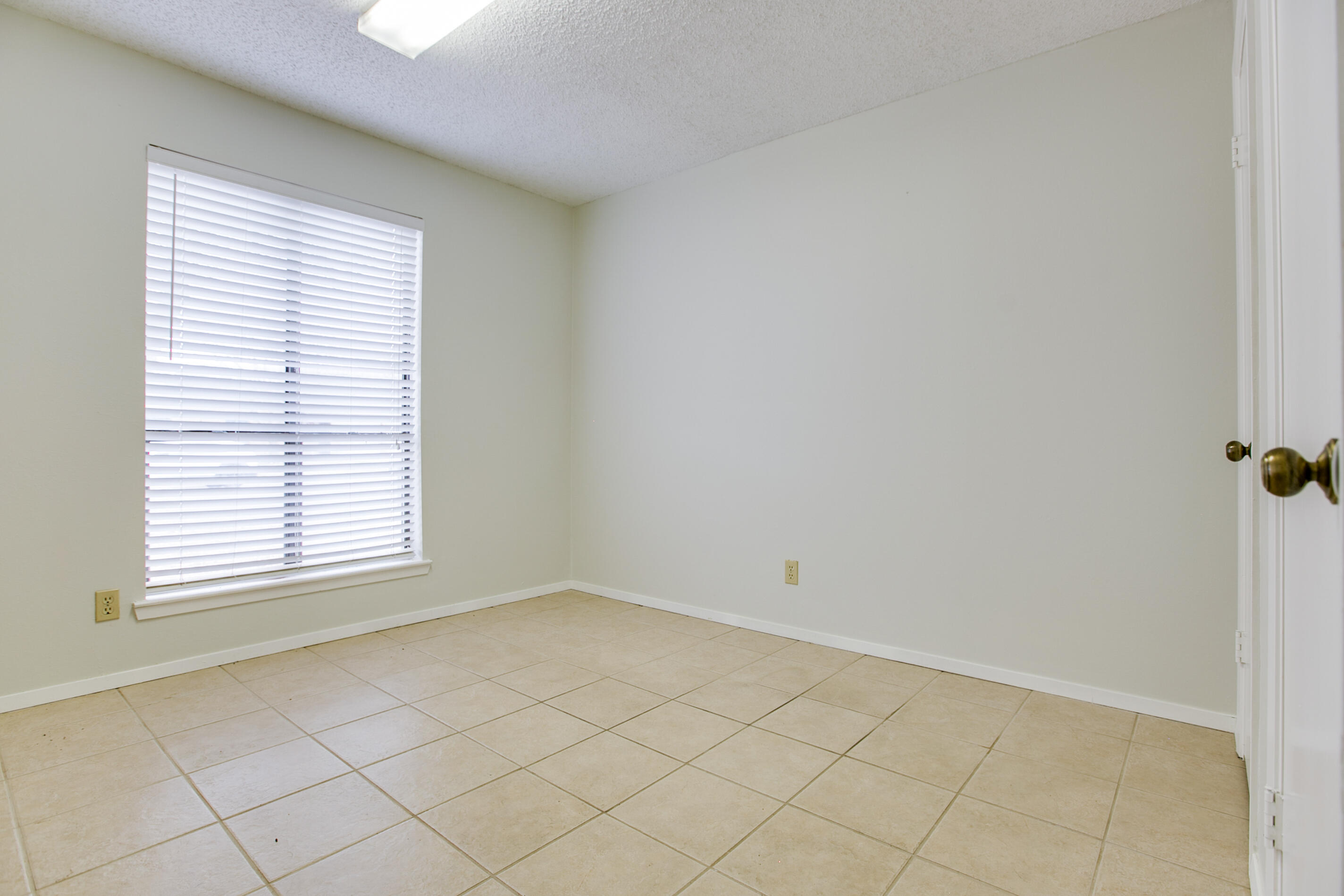 3829 Sandstone Road Property Photo 16