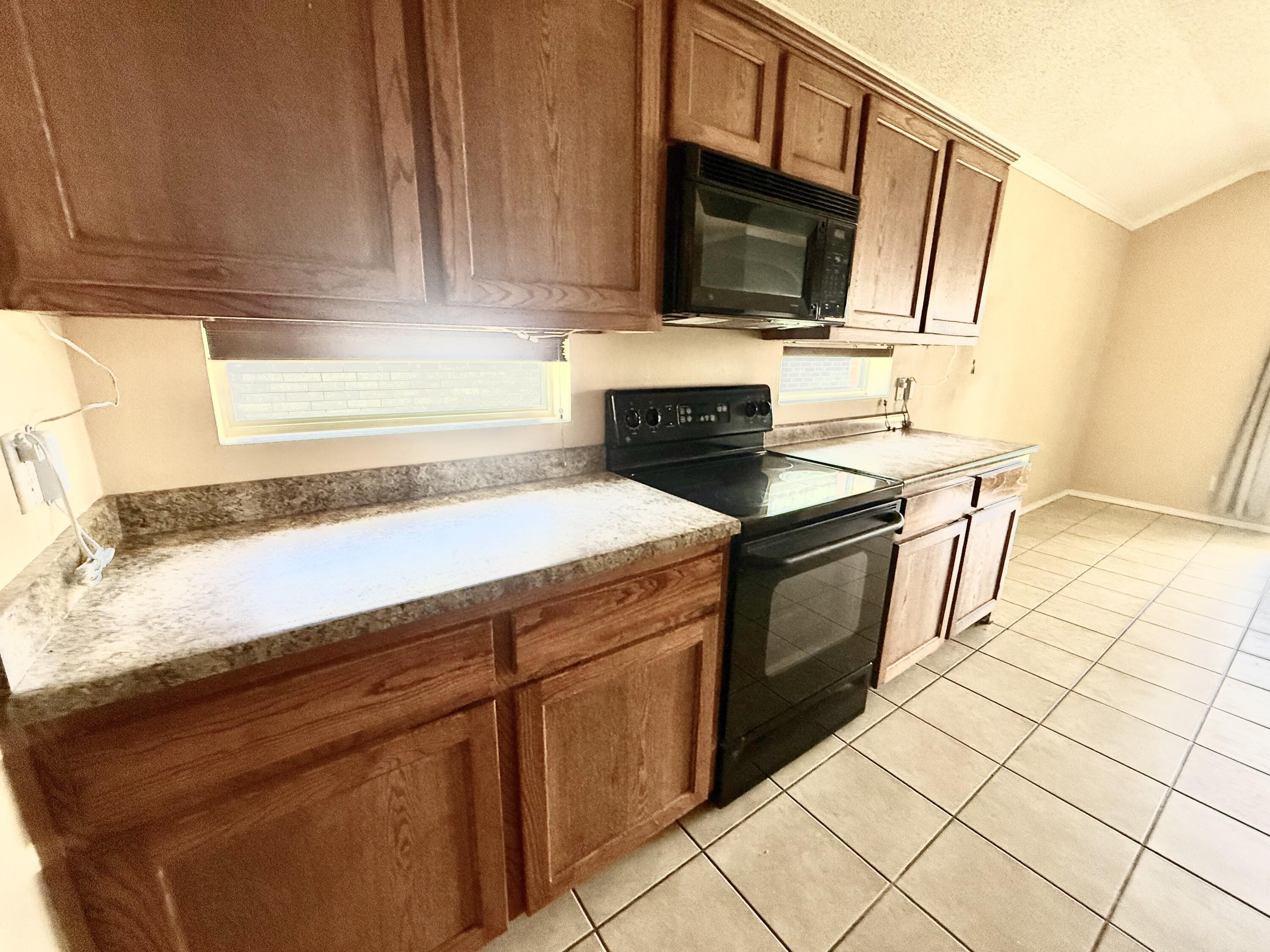 49 Amberwood Drive Property Photo 4