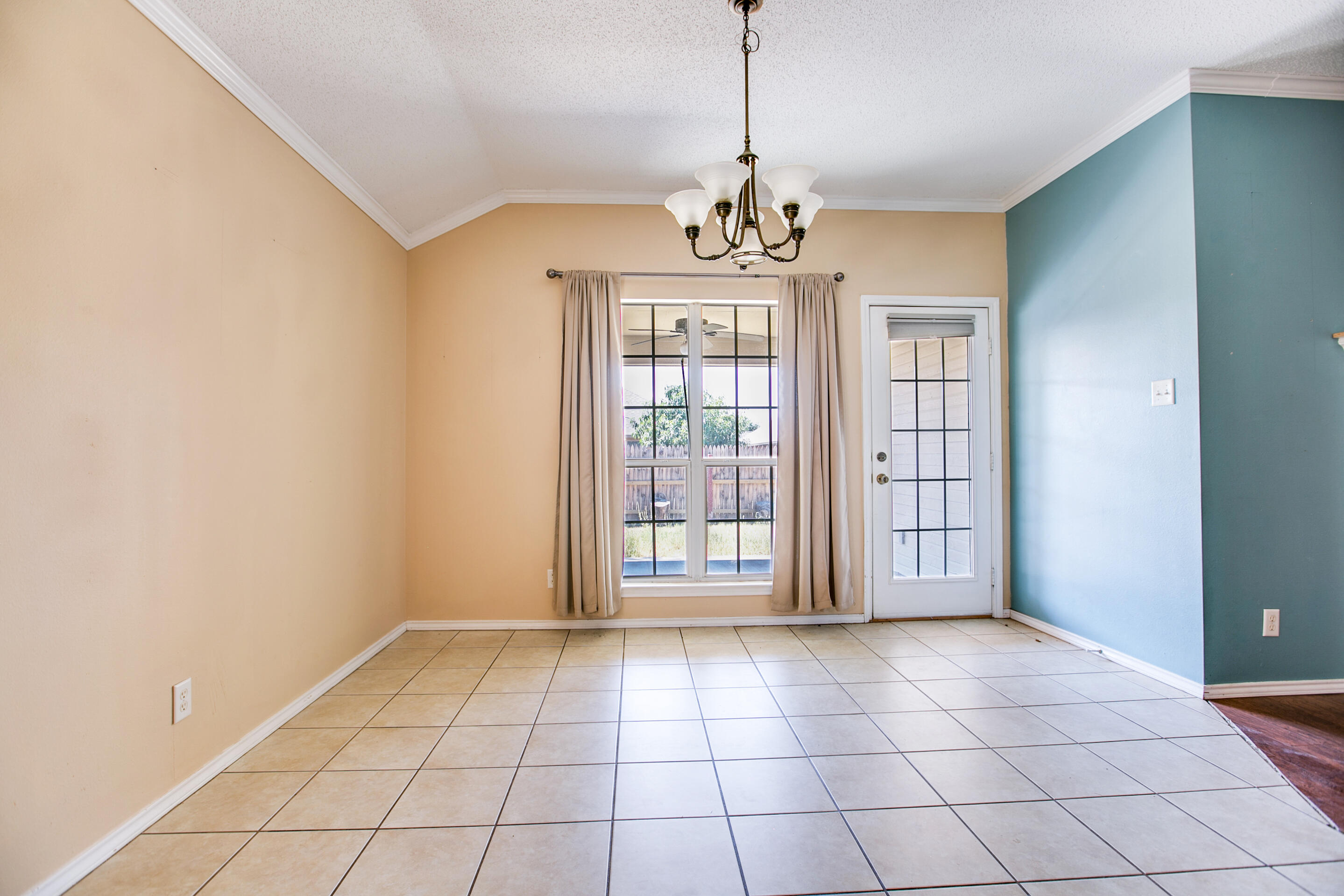 49 Amberwood Drive Property Photo 5