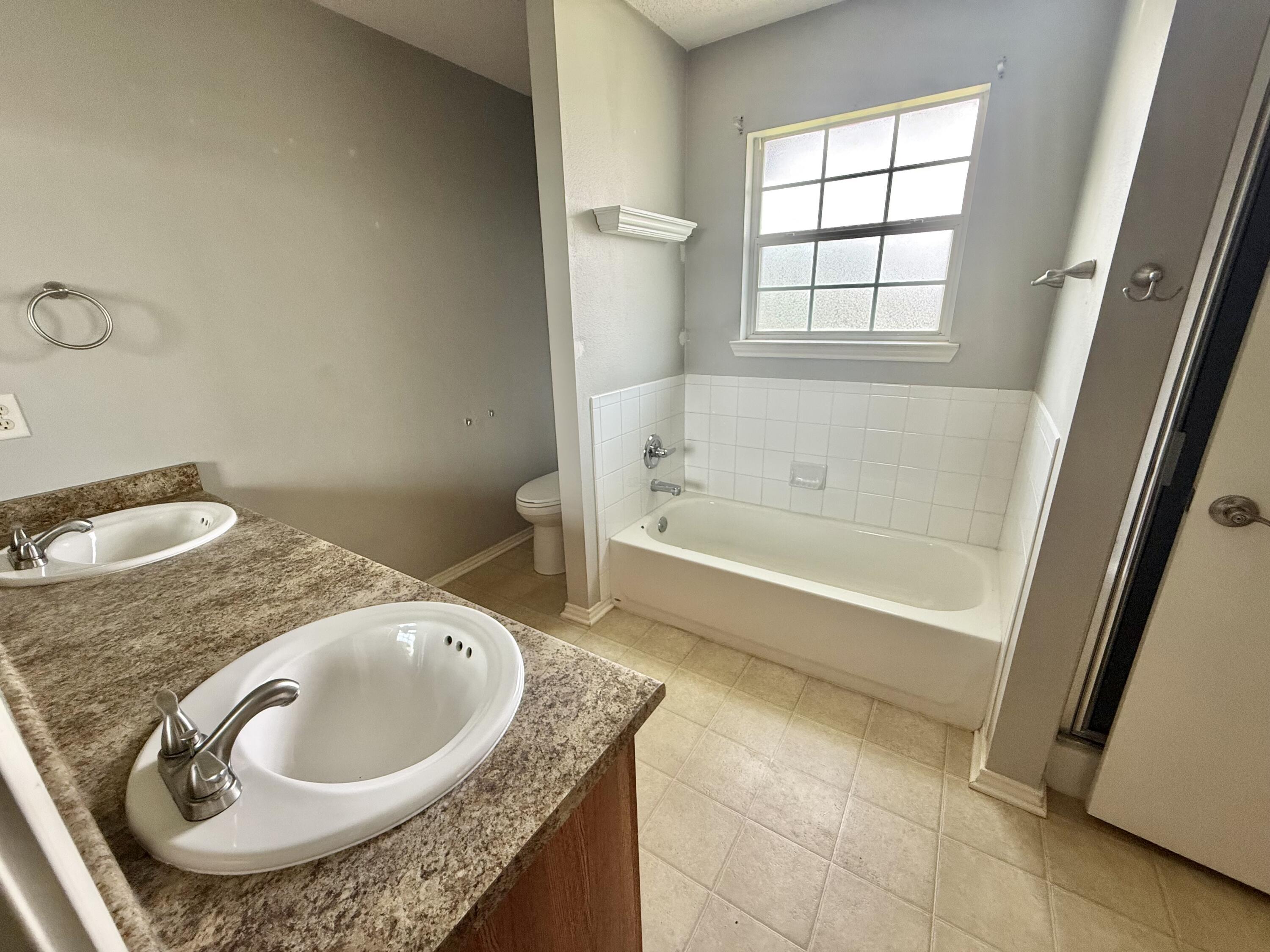 49 Amberwood Drive Property Photo 8