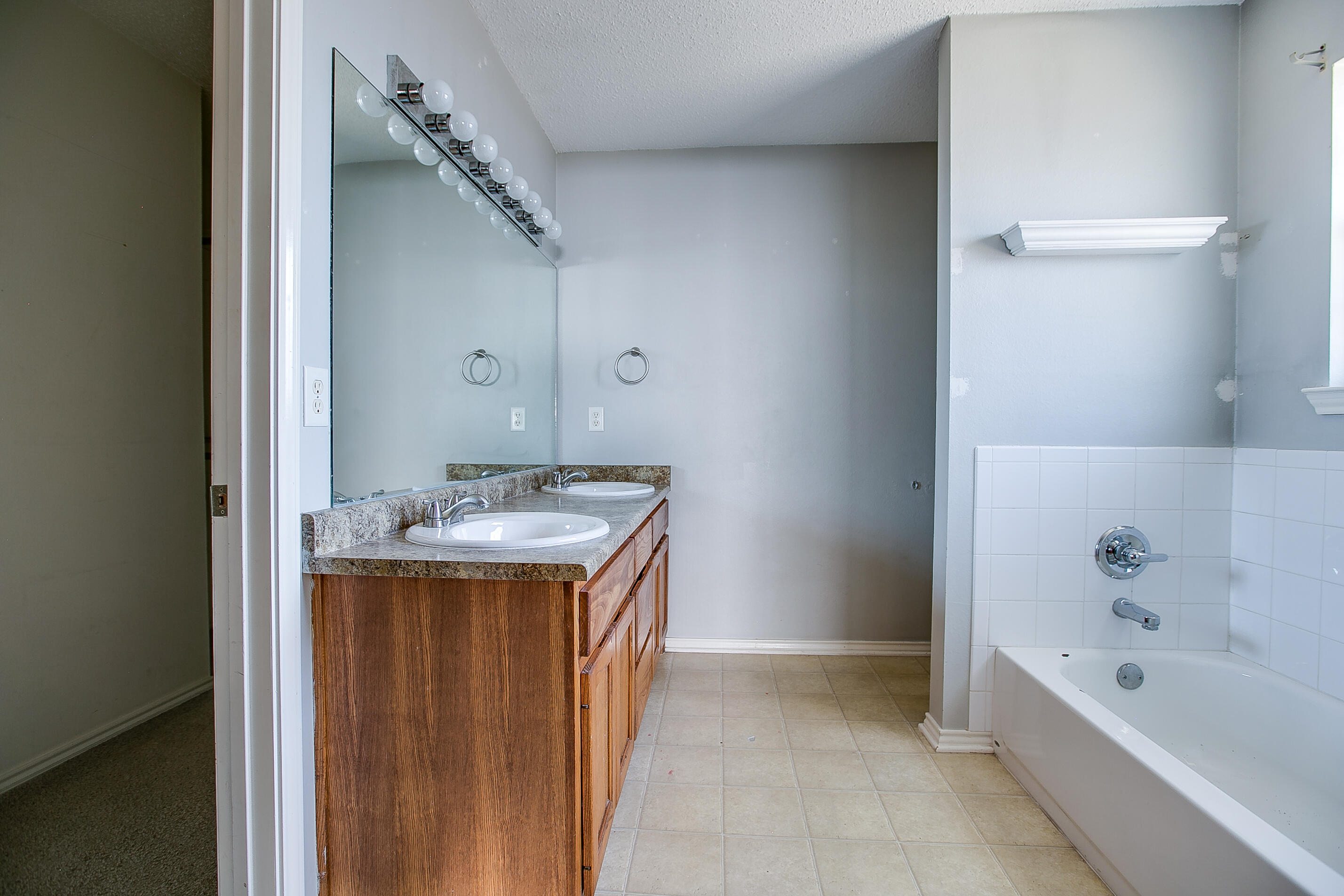 49 Amberwood Drive Property Photo 12