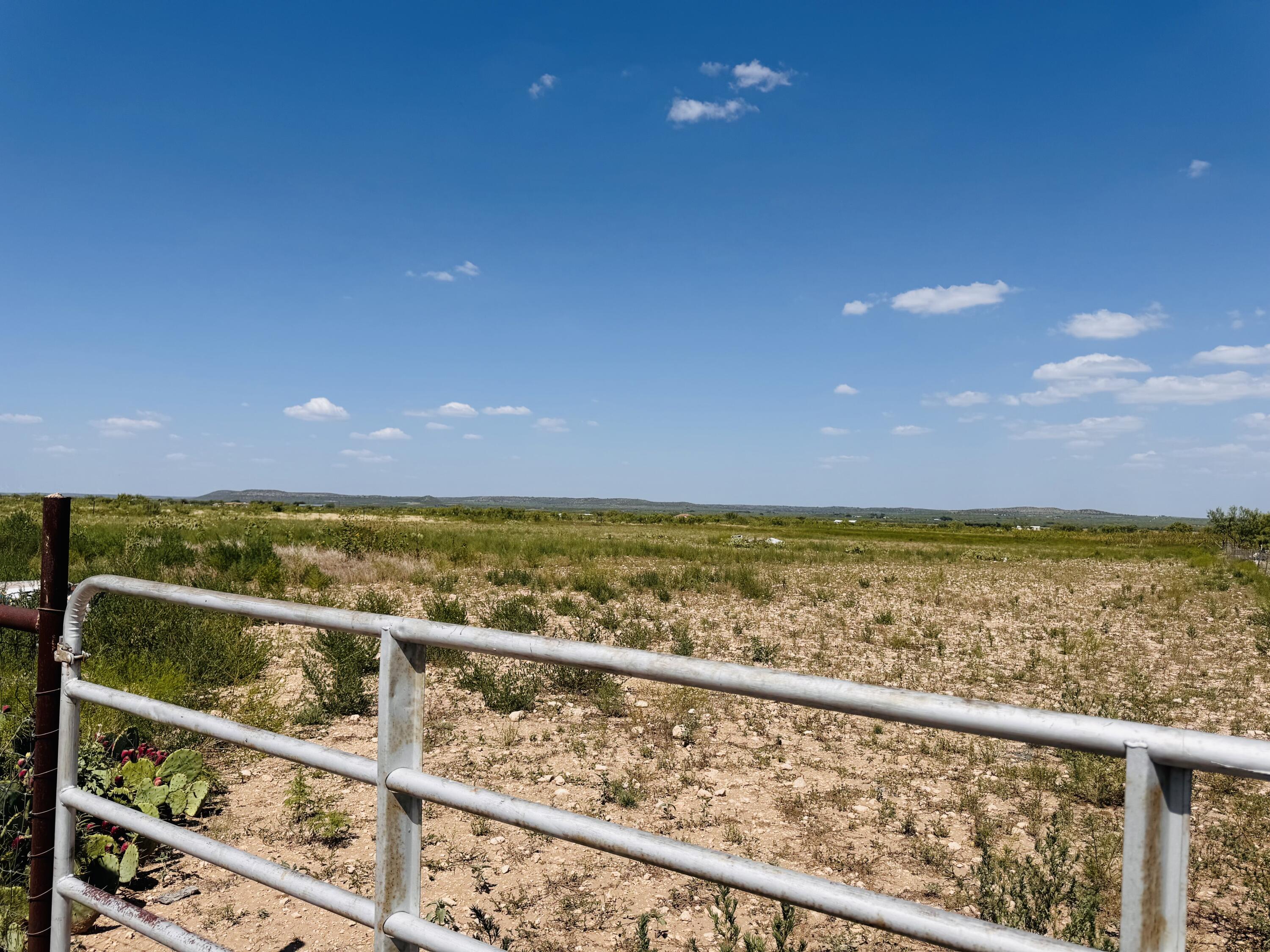 12680 Glass Road Property Photo 4