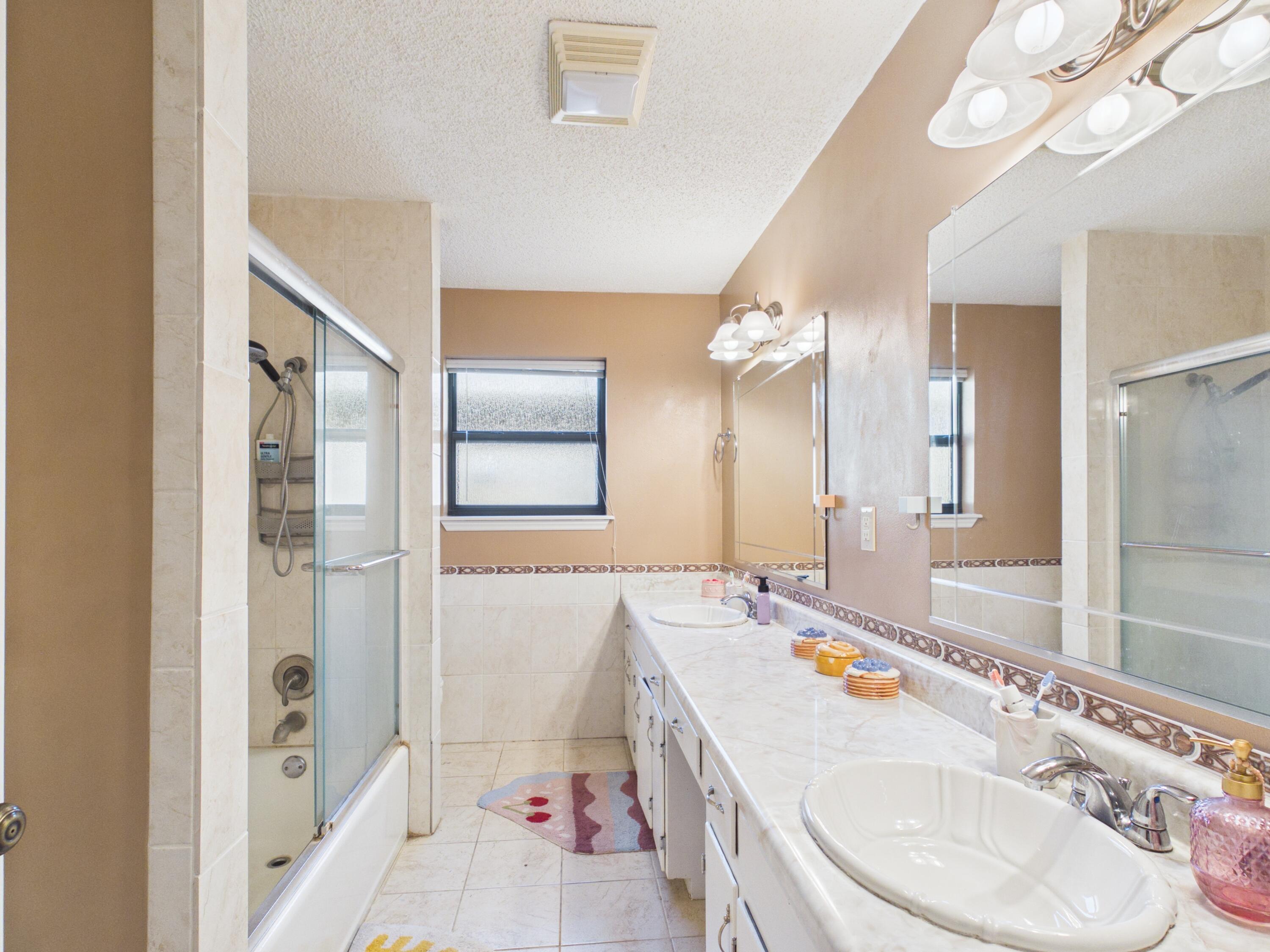 3317 Southland Boulevard Property Photo 16