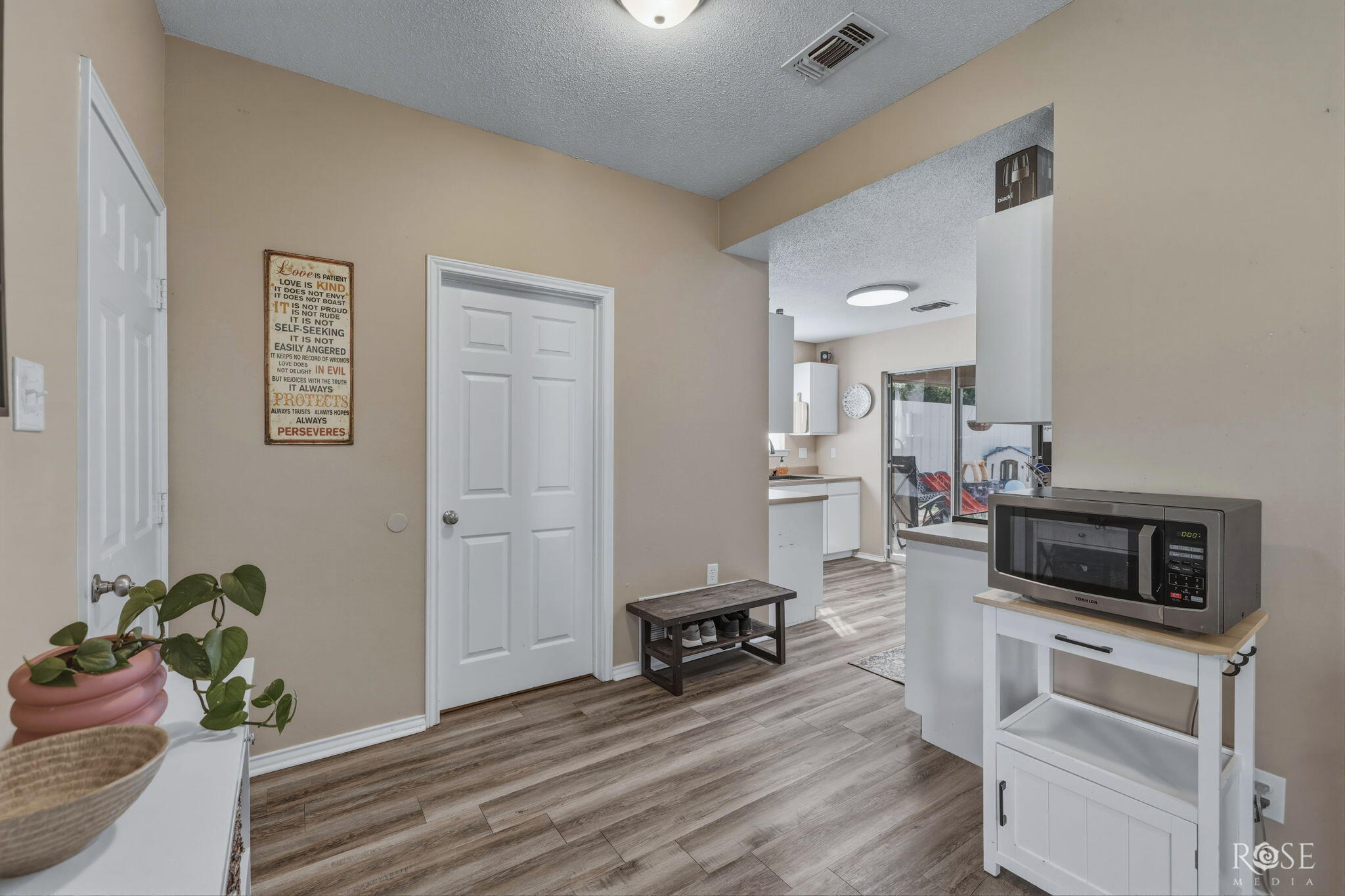 2926 Waco Street Property Photo 10