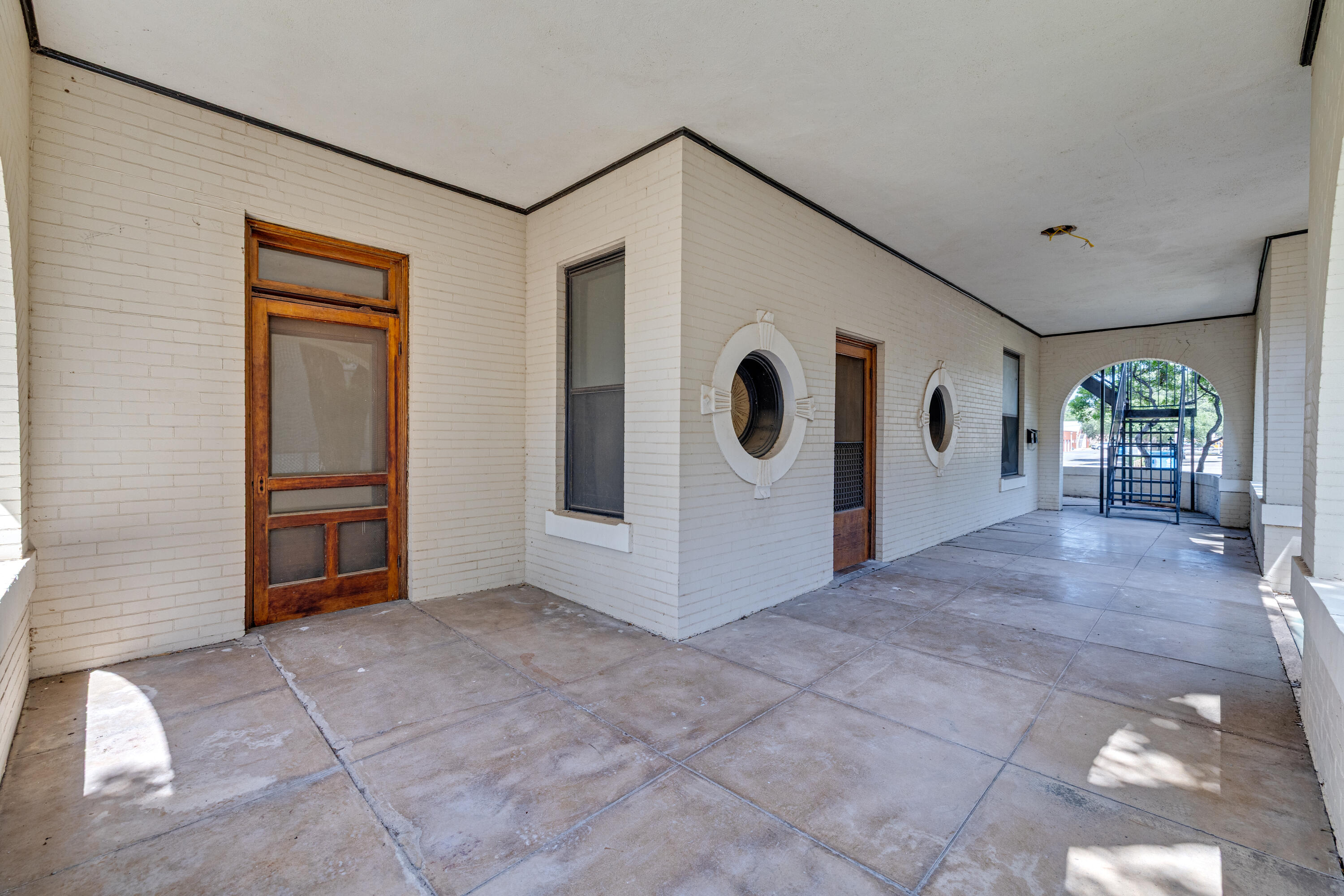 421 W Twohig Avenue Property Photo 50