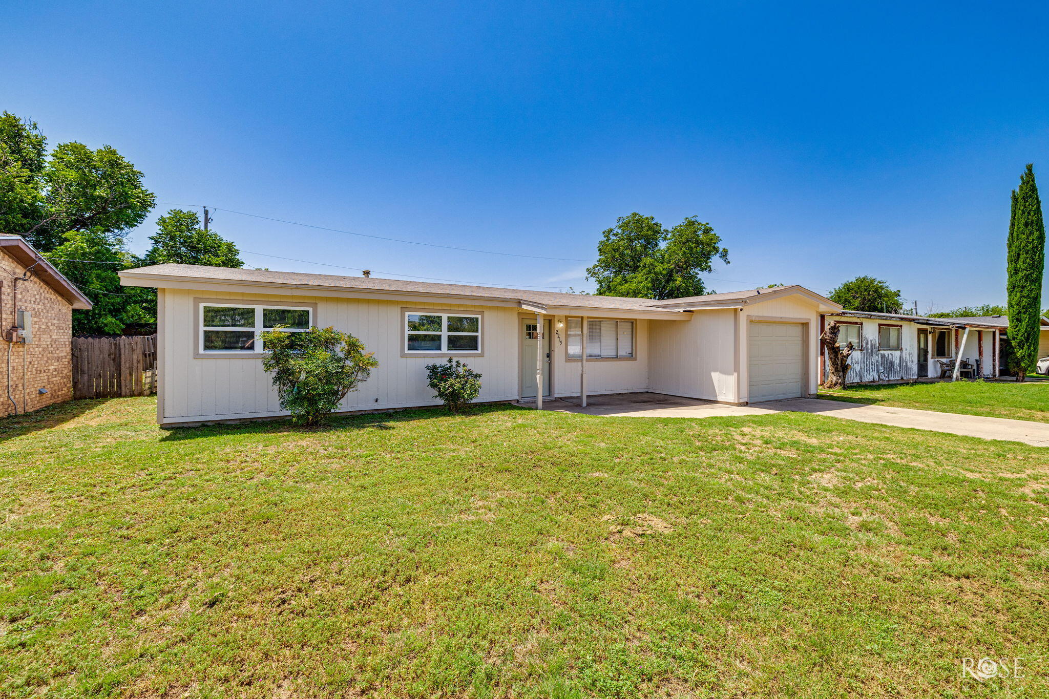 2215 Chapman Street Property Photo 3