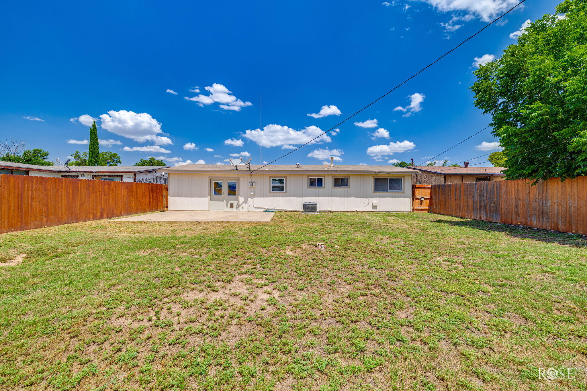 2215 Chapman Street Property Photo 21