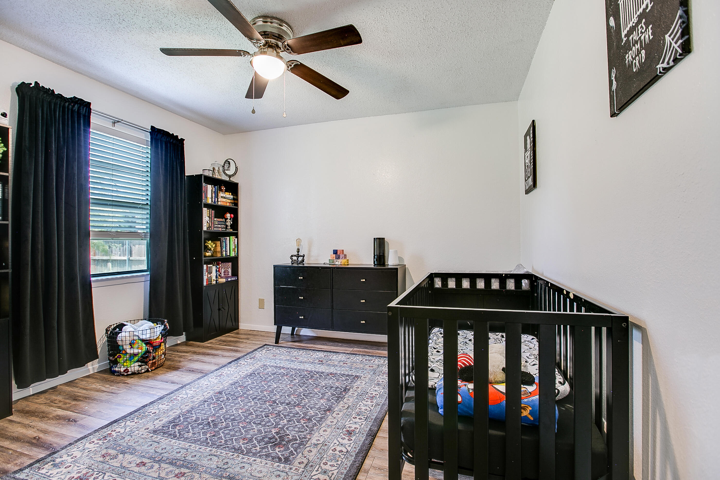 901 E 42nd Street Property Photo 17