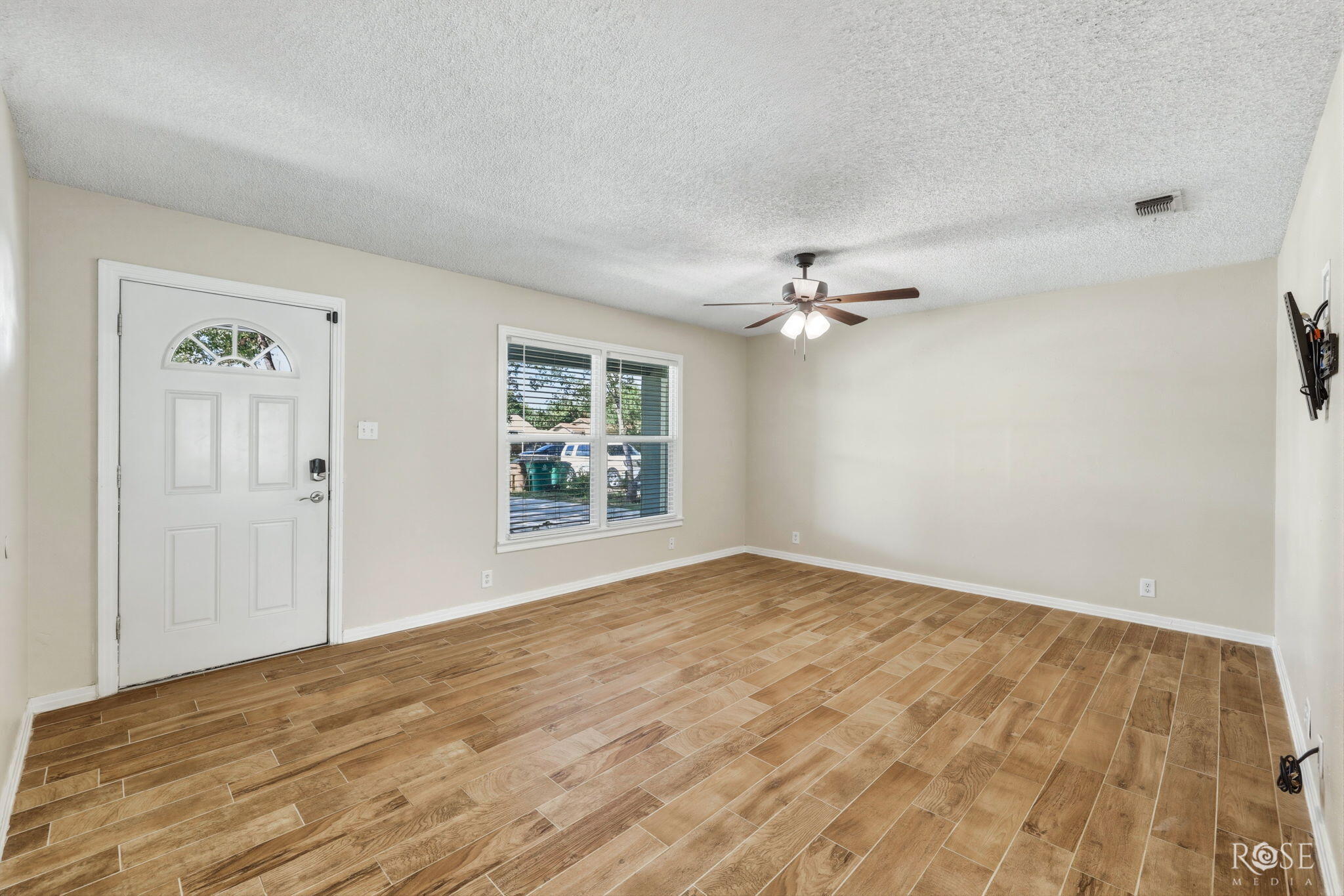 310 Greer Street Property Photo 8