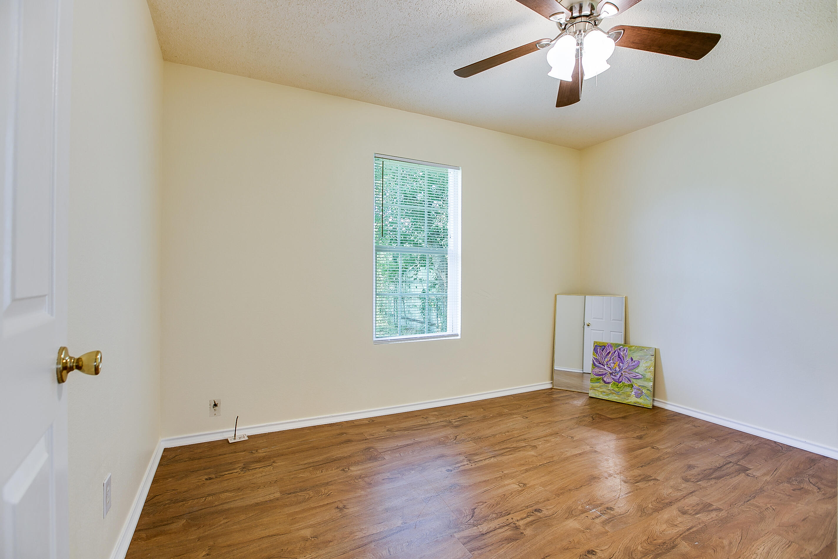 2210 Junius Street Property Photo 17
