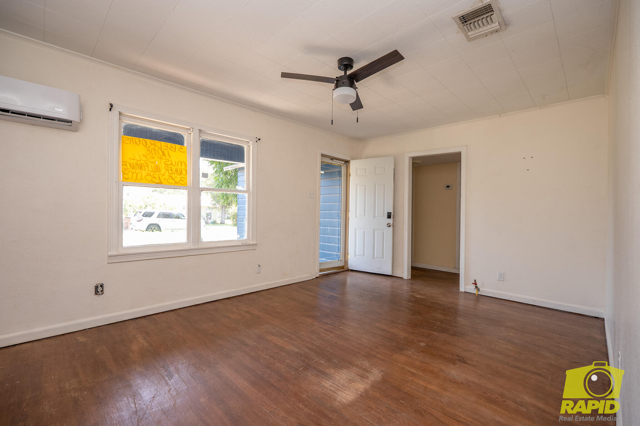 1405 Hassell Street Property Photo 6