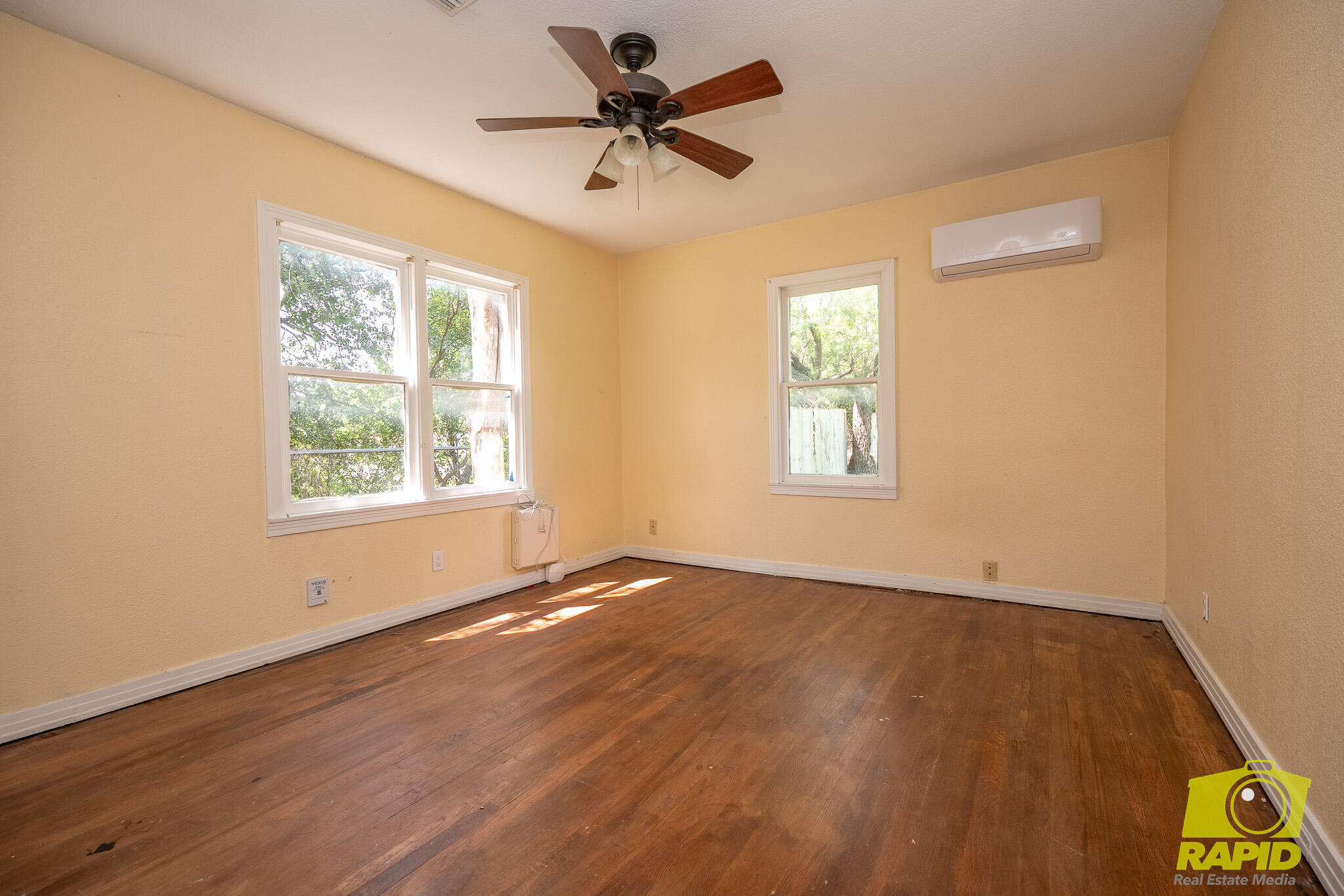 1405 Hassell Street Property Photo 13