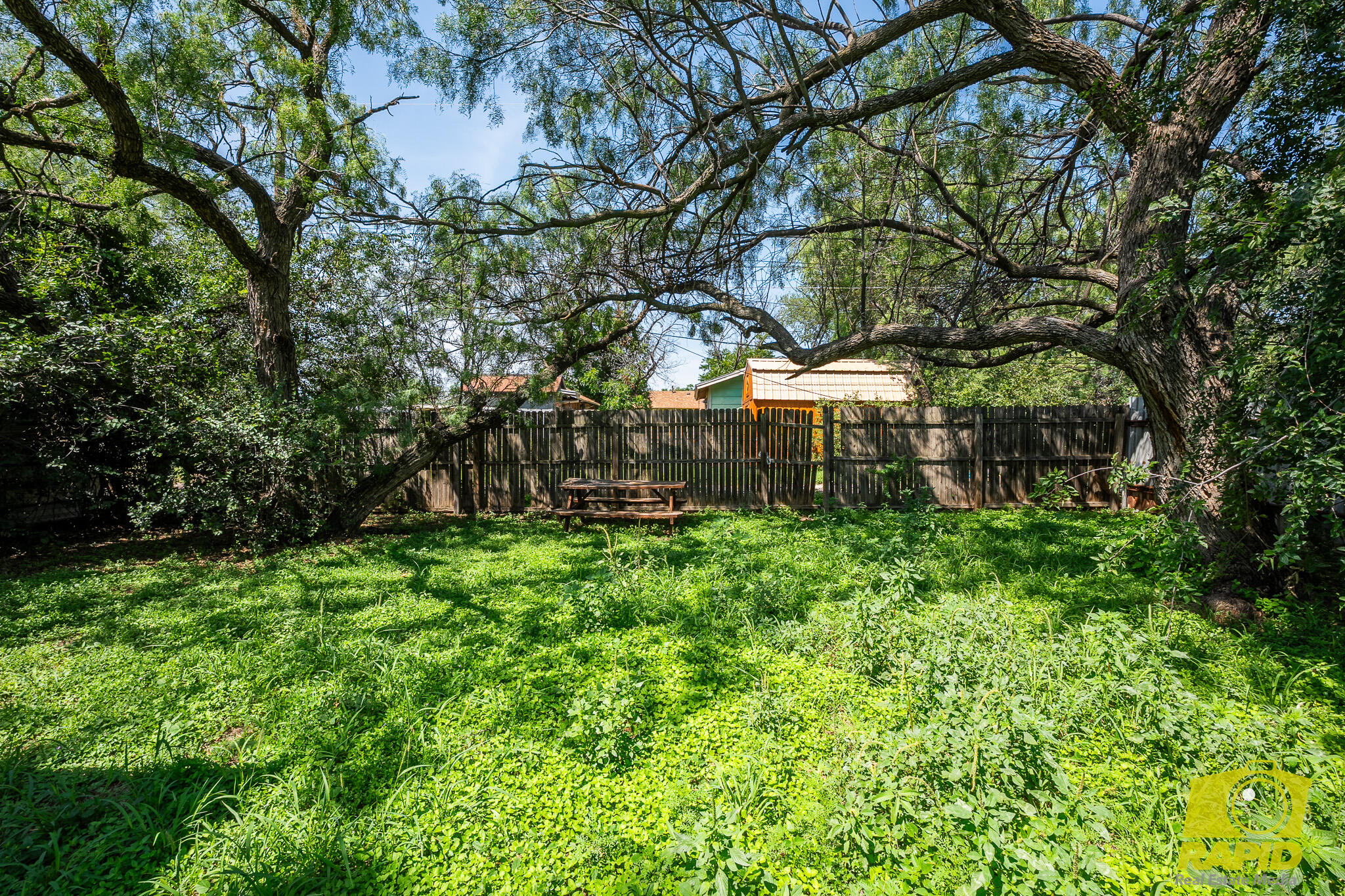 1405 Hassell Street Property Photo 21