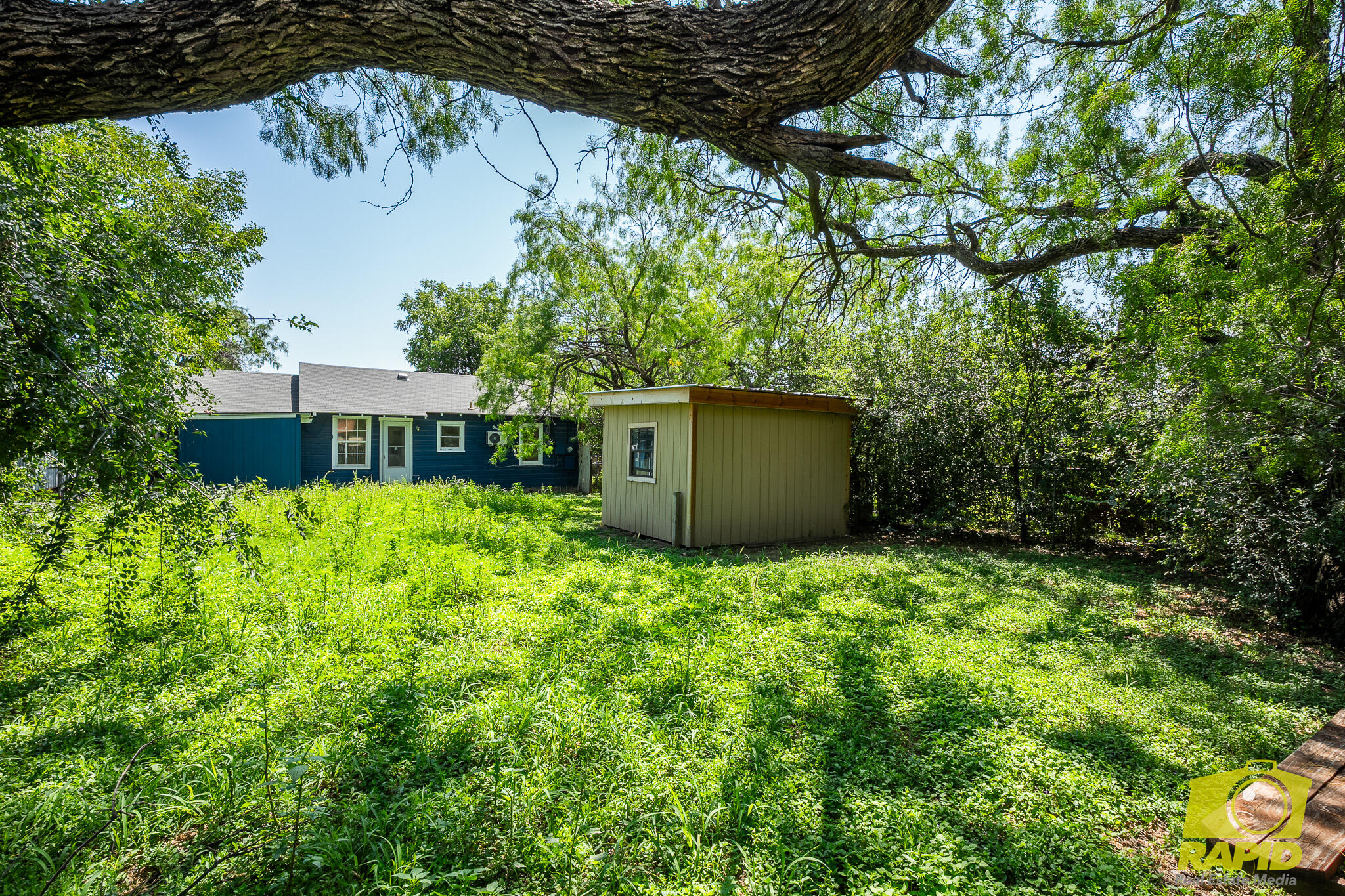 1405 Hassell Street Property Photo 22
