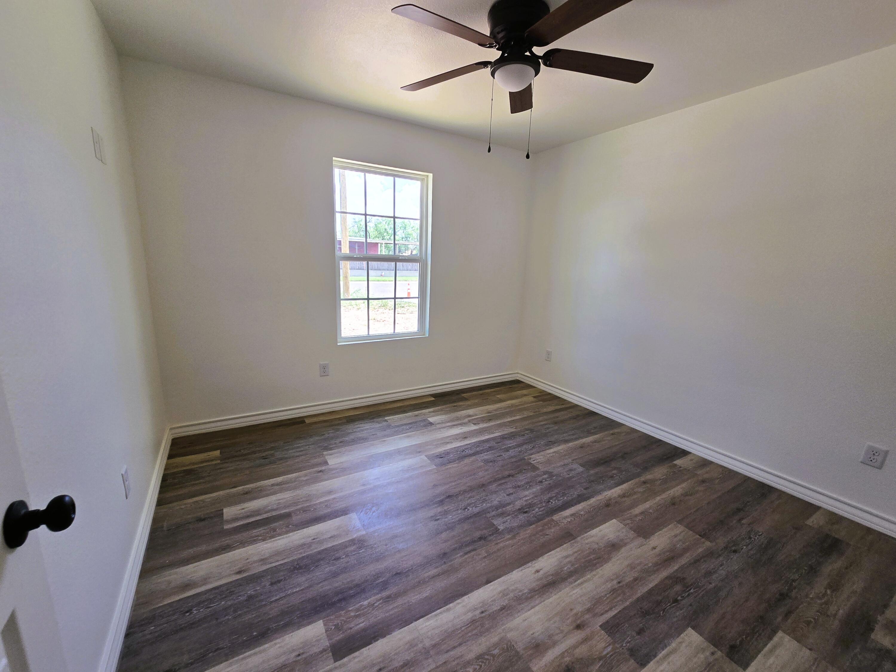 434 E 45th Street Property Photo 9