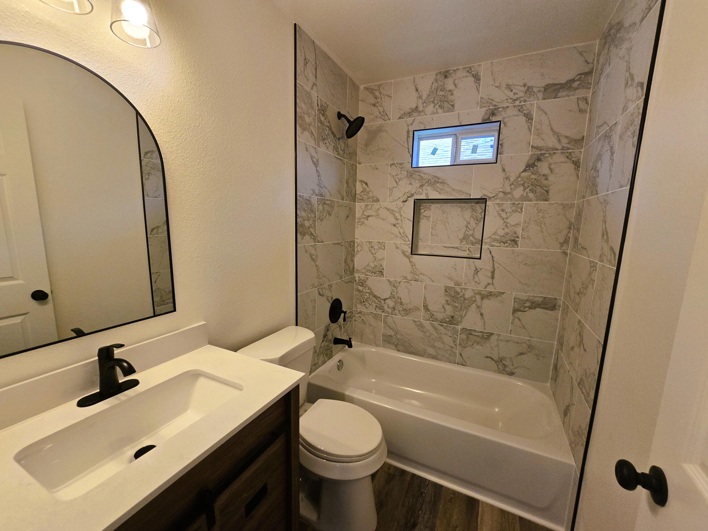 434 E 45th Street Property Photo 13