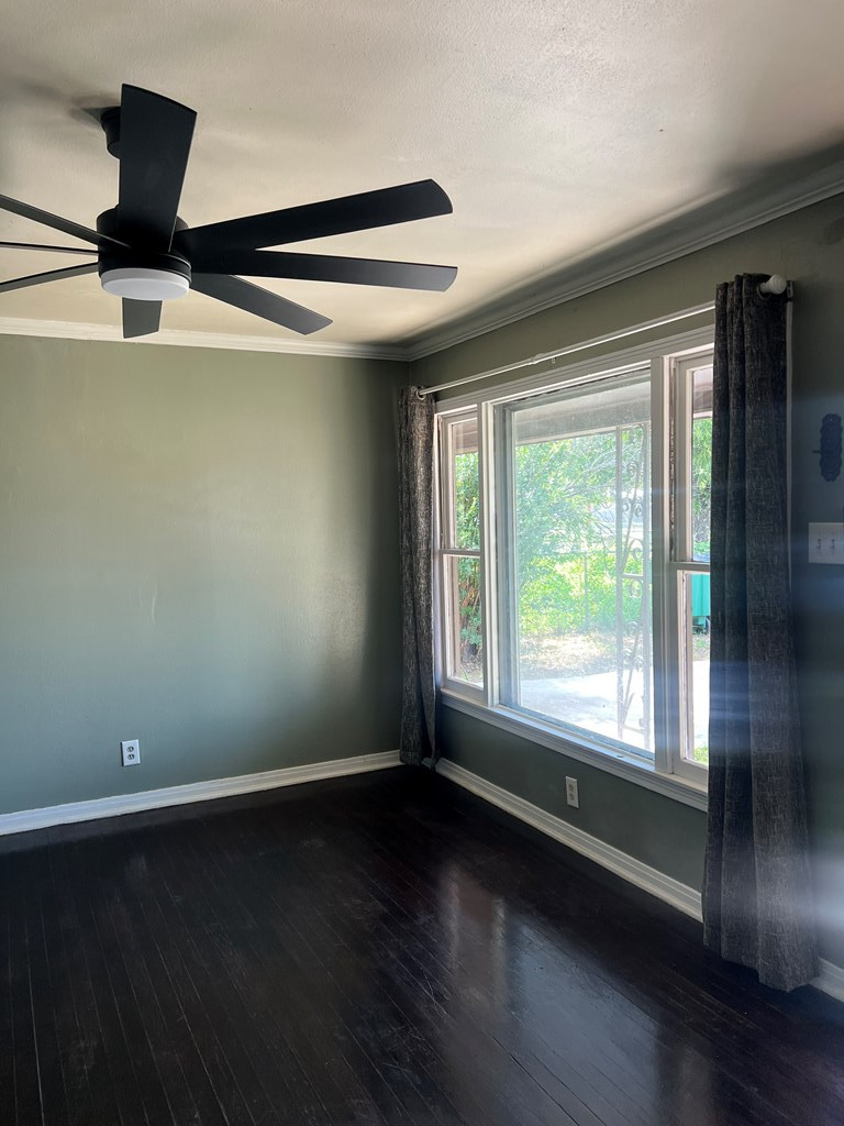 1833 Willow Street Property Photo 7