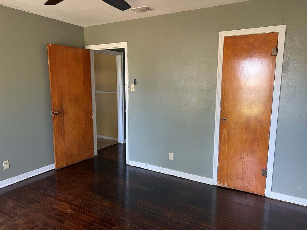 1833 Willow Street Property Photo 14