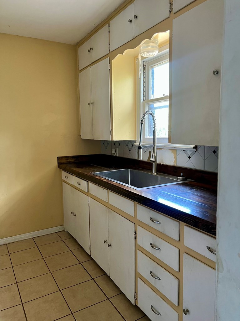 1833 Willow Street Property Photo 18