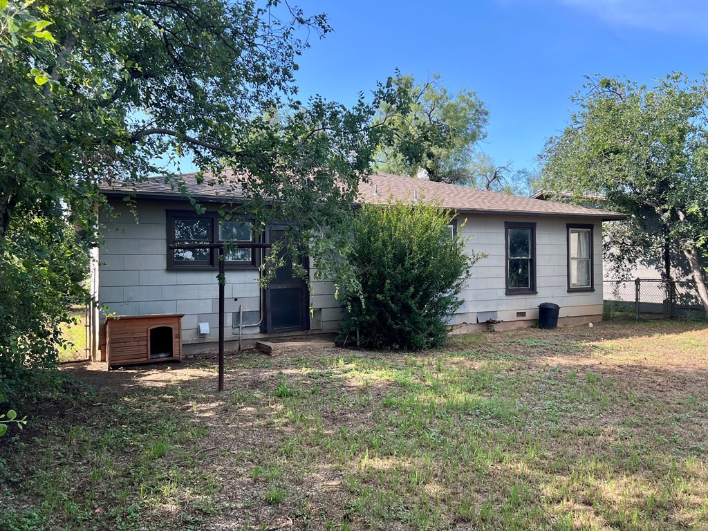 1833 Willow Street Property Photo 25
