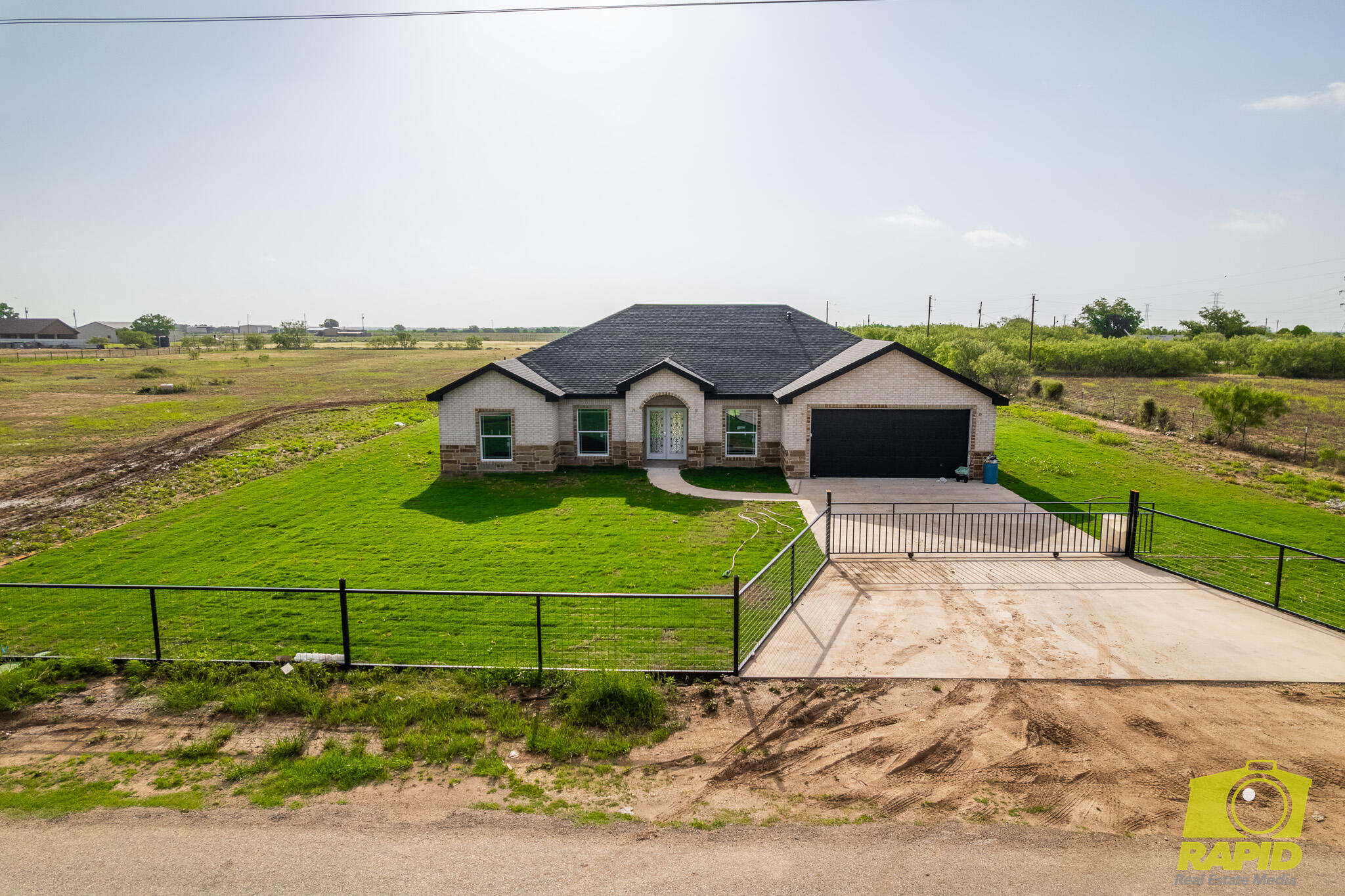 7352 Rust Road Property Photo 1