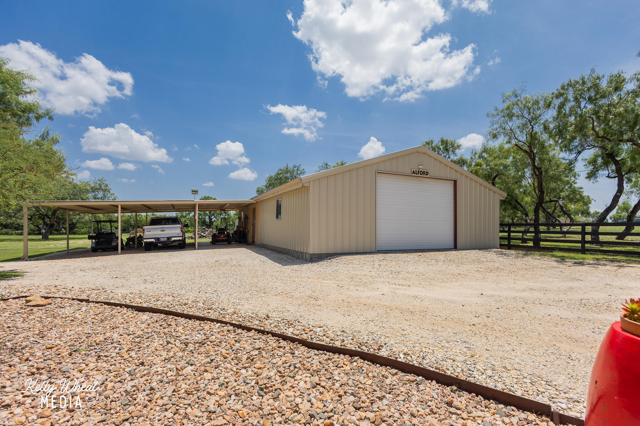4362 Homestead Circle Property Photo 8